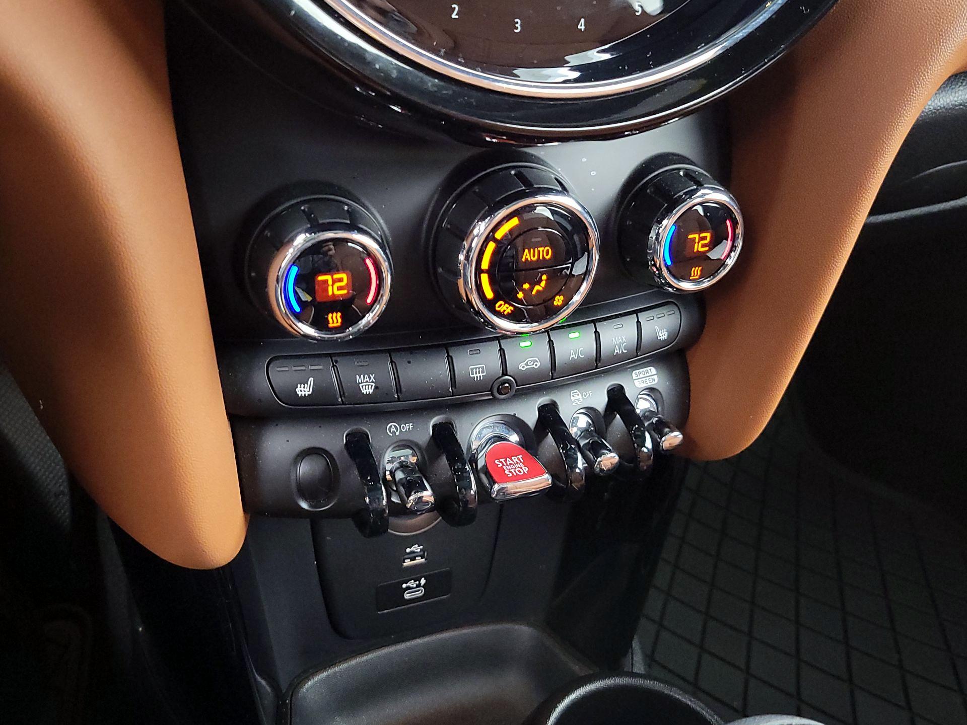 Thumbnail: 2022 MINI Cooper Hardtop - 17