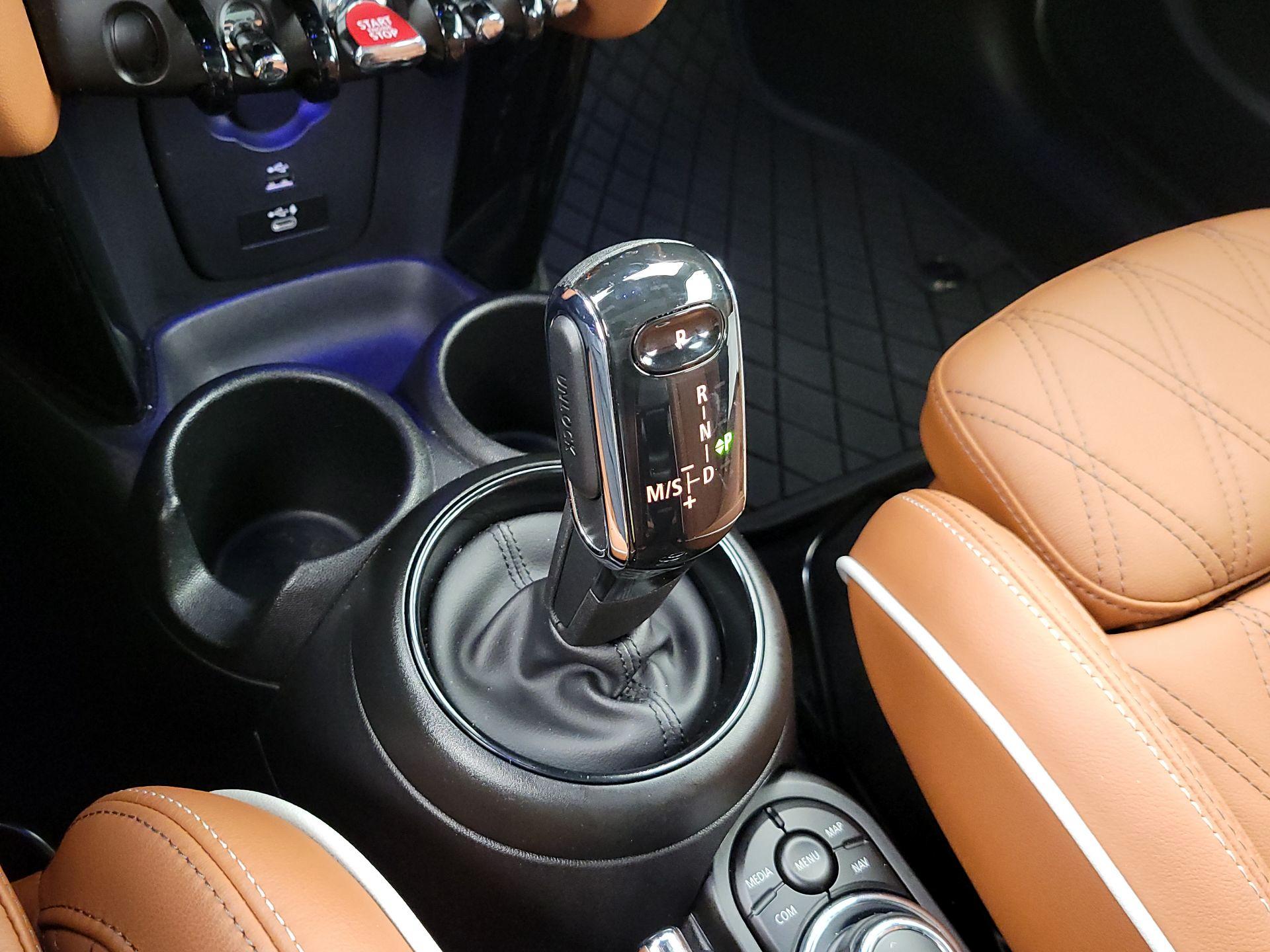 Thumbnail: 2022 MINI Cooper Hardtop - 18