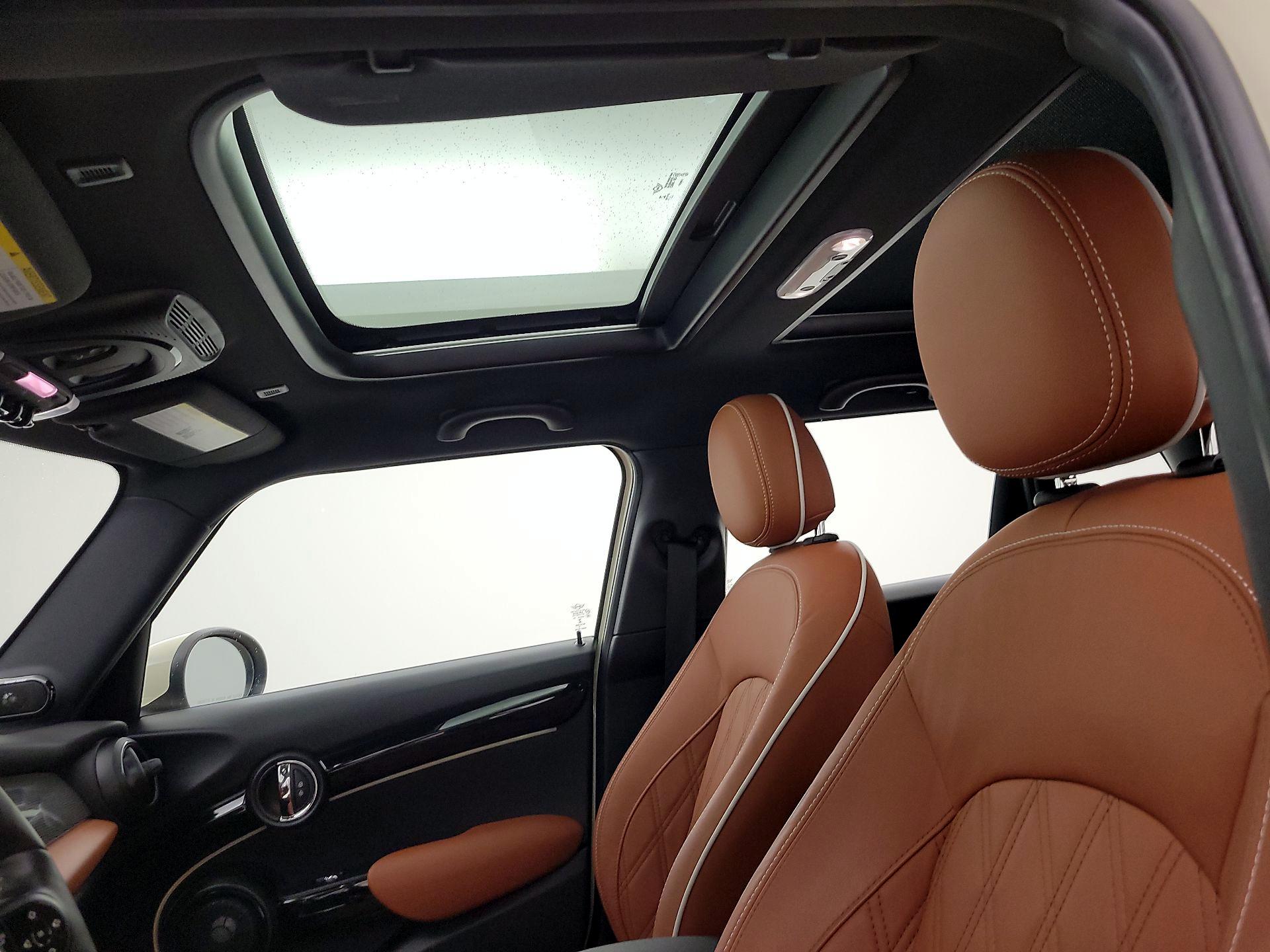 Thumbnail: 2022 MINI Cooper Hardtop - 20