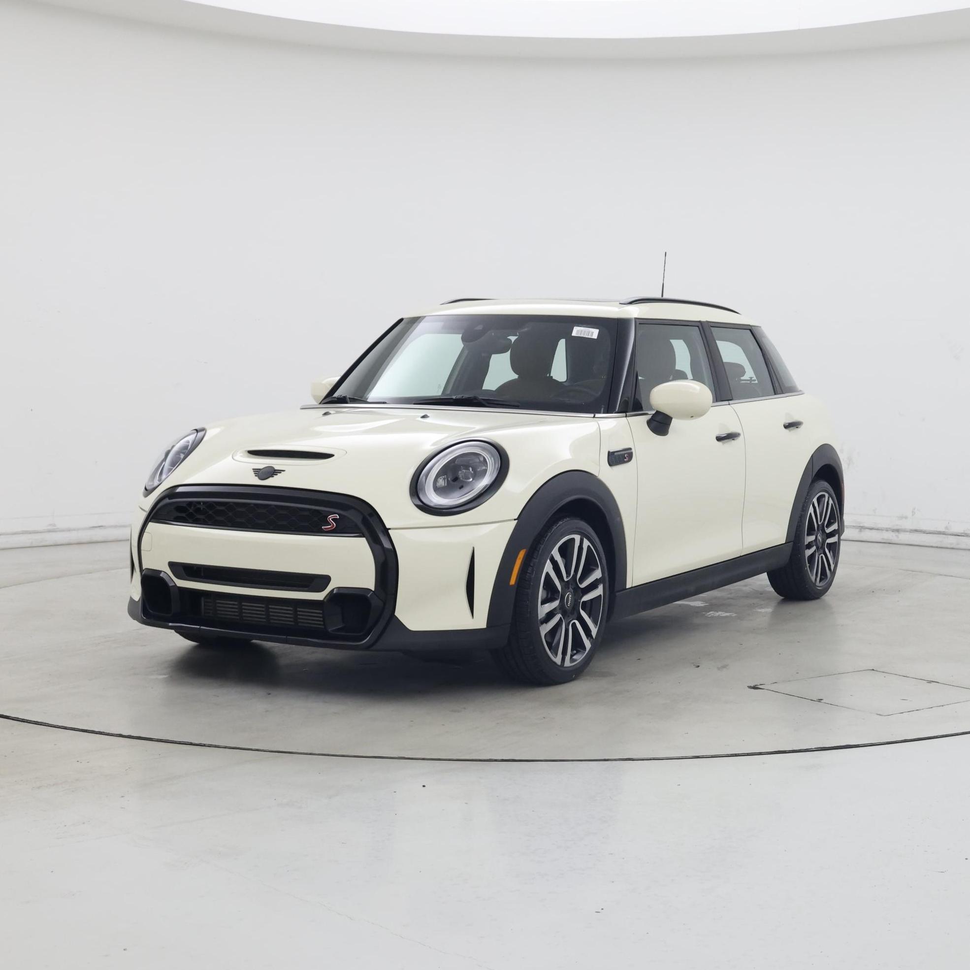 Thumbnail: 2022 MINI Cooper Hardtop - 4