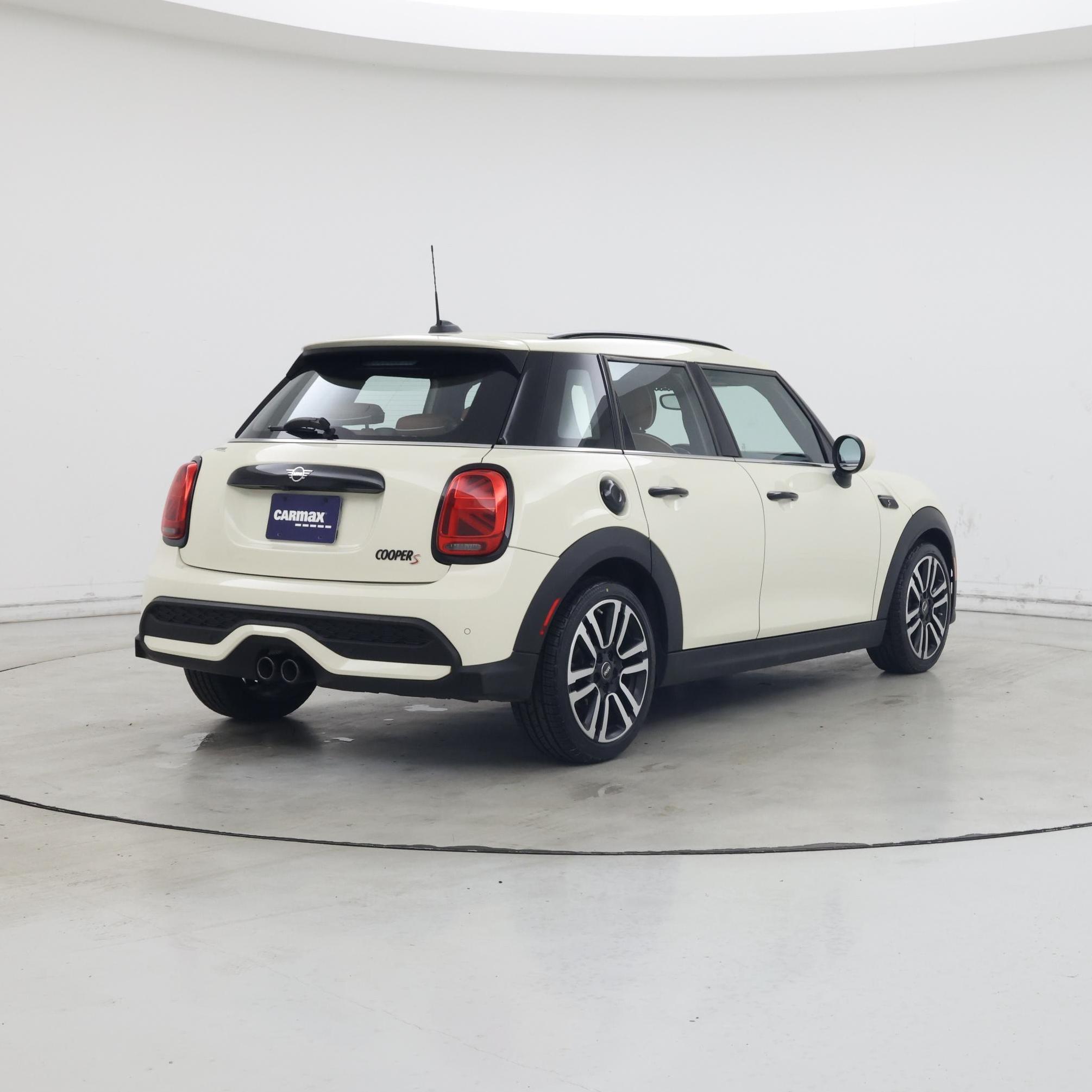 Thumbnail: 2022 MINI Cooper Hardtop - 8