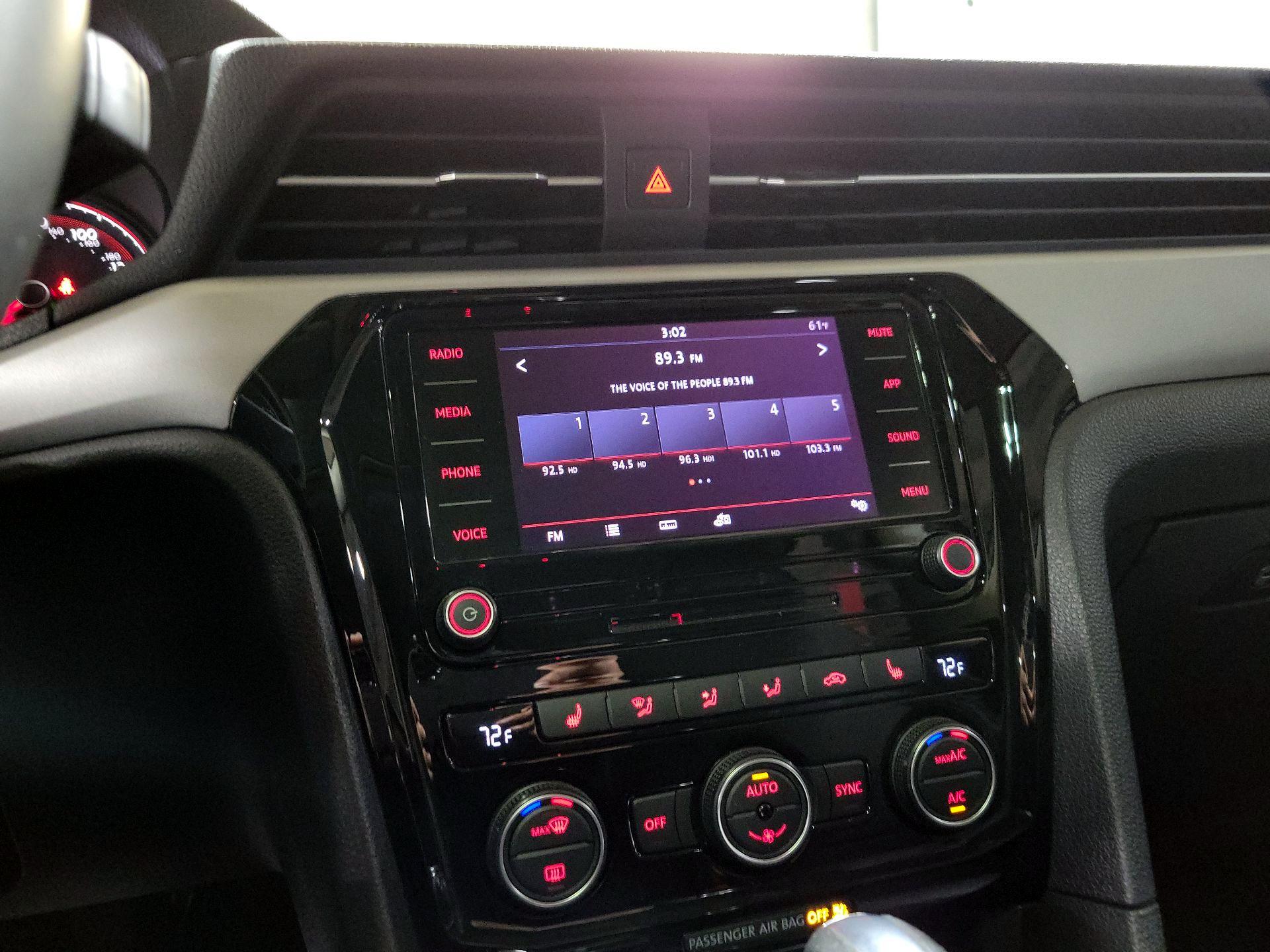 Thumbnail: 2021 Volkswagen Passat - 15