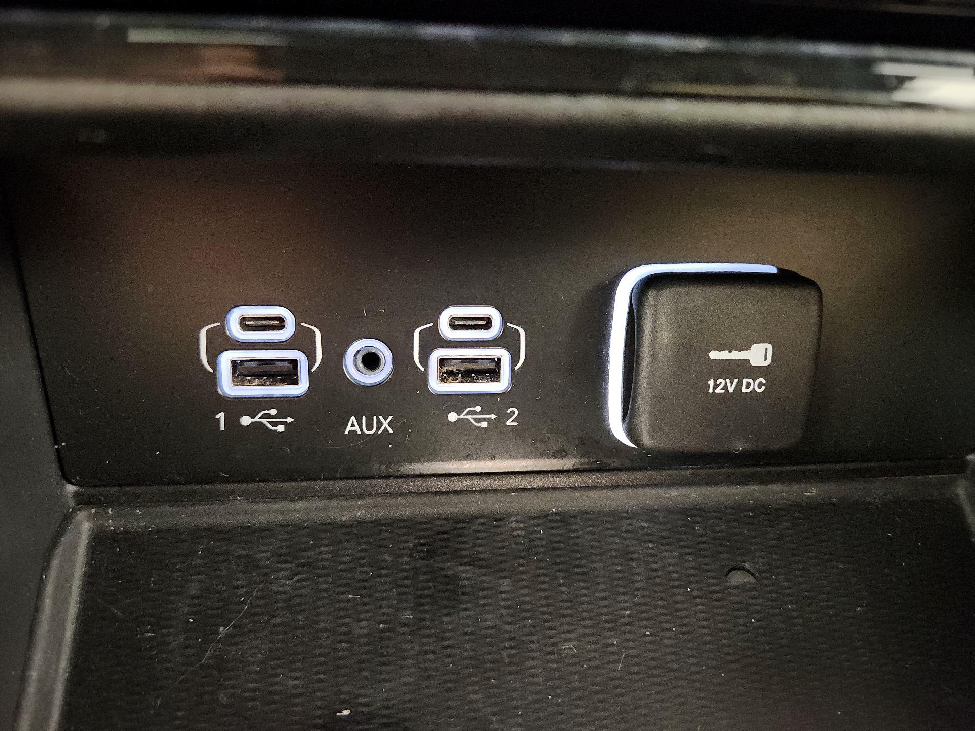 Thumbnail: 2023 Jeep Grand Cherokee - 18