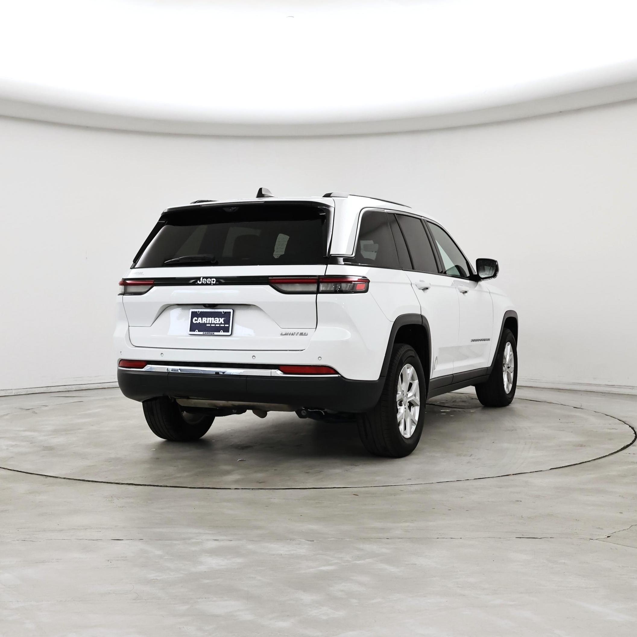 Thumbnail: 2023 Jeep Grand Cherokee - 8