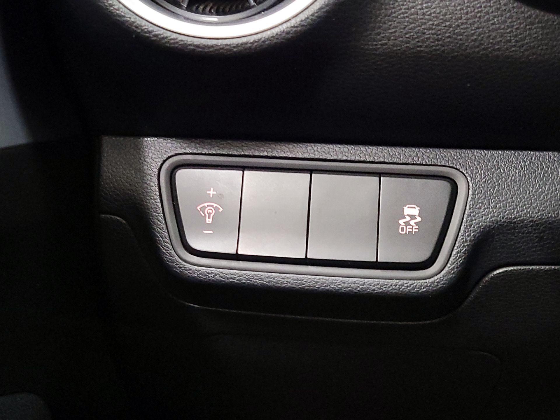 Thumbnail: 2024 Kia Forte - 13