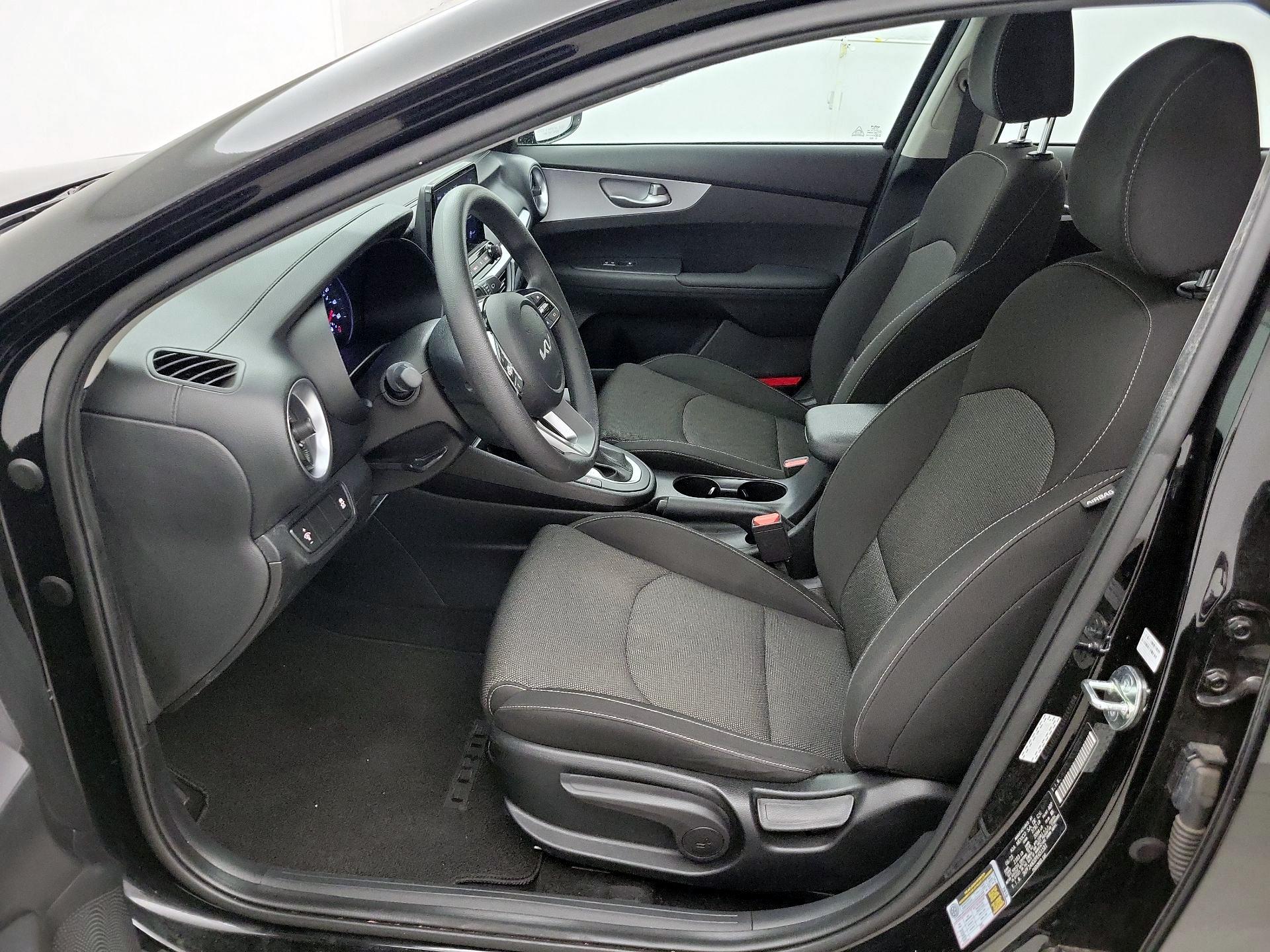 Thumbnail: 2023 Kia Forte - 11