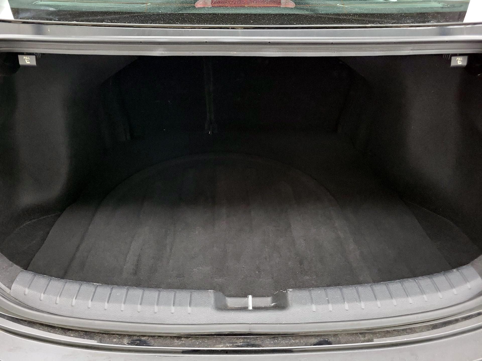 Thumbnail: 2023 Kia Forte - 20