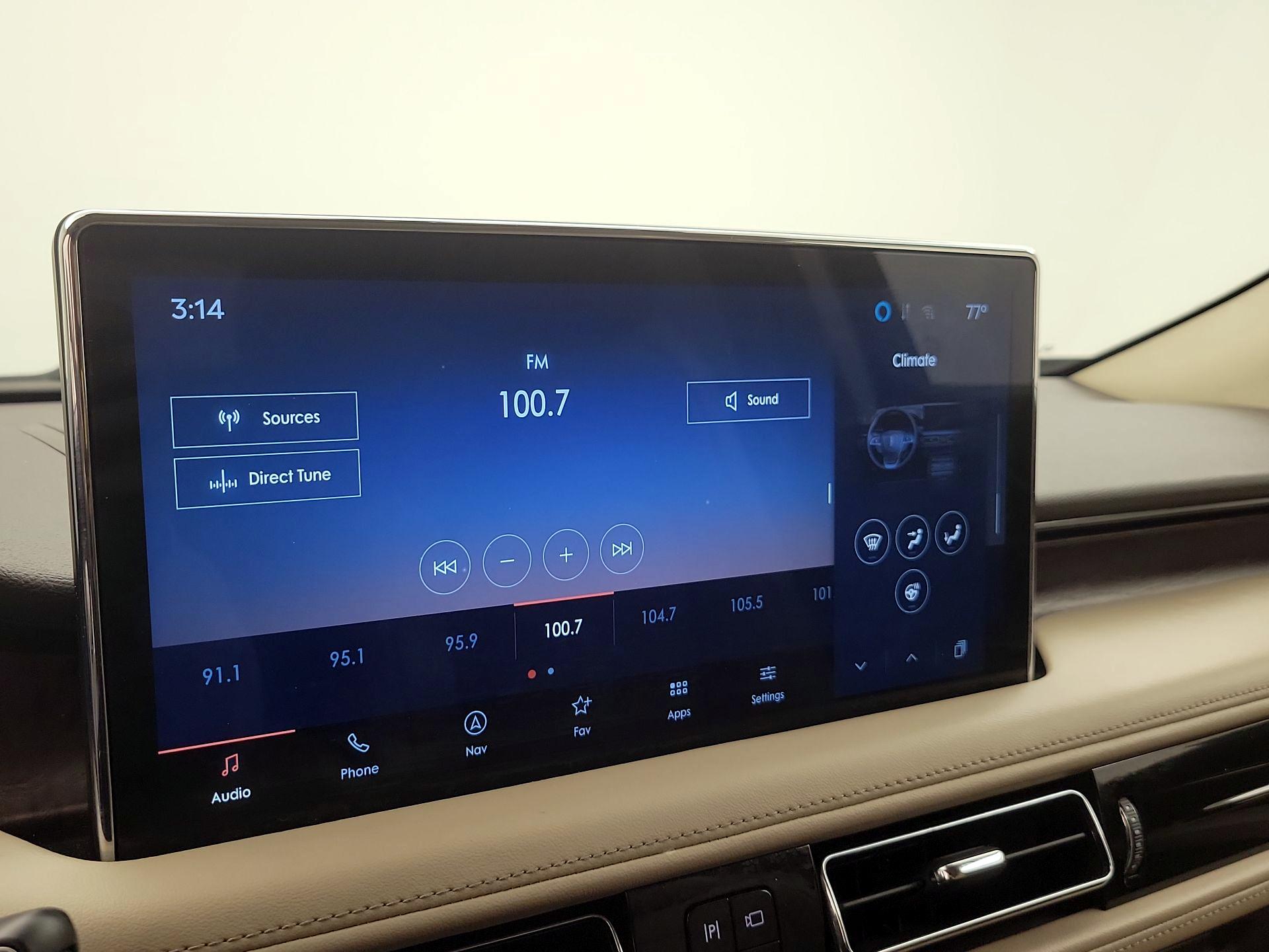 Thumbnail: 2021 Lincoln Nautilus - 16