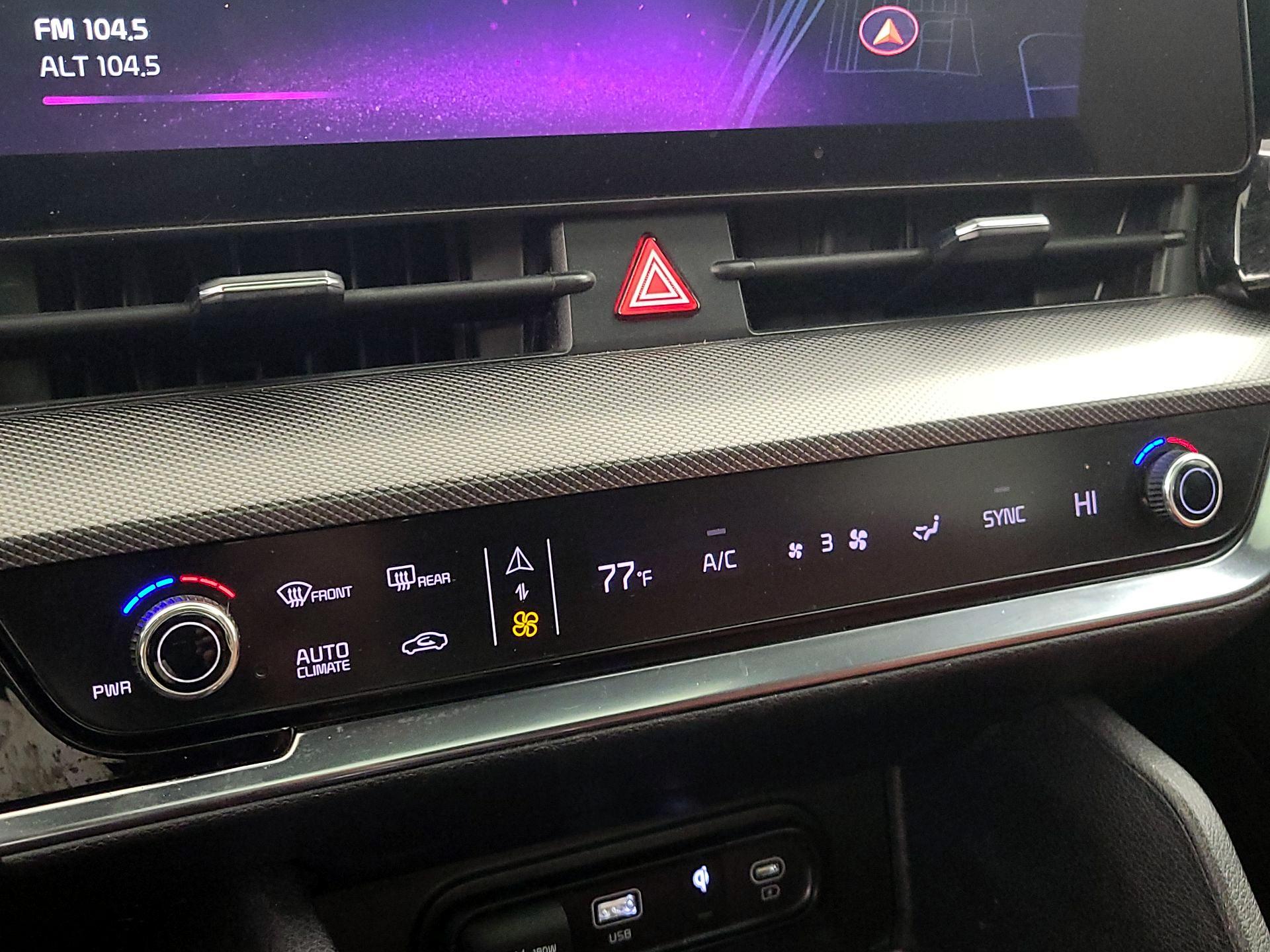 Thumbnail: 2023 Kia Sportage - 17