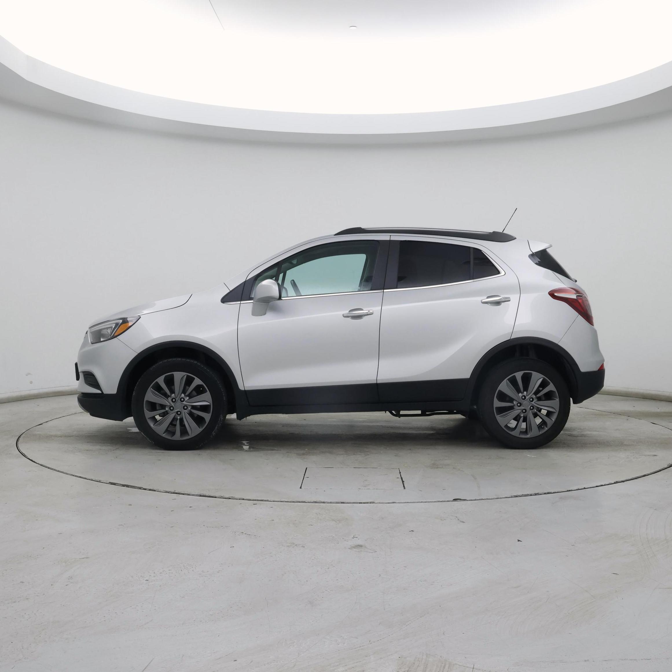 Thumbnail: 2022 Buick Encore - 3