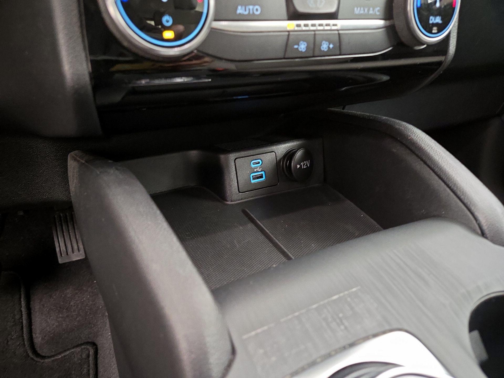 Thumbnail: 2022 Ford Escape - 18