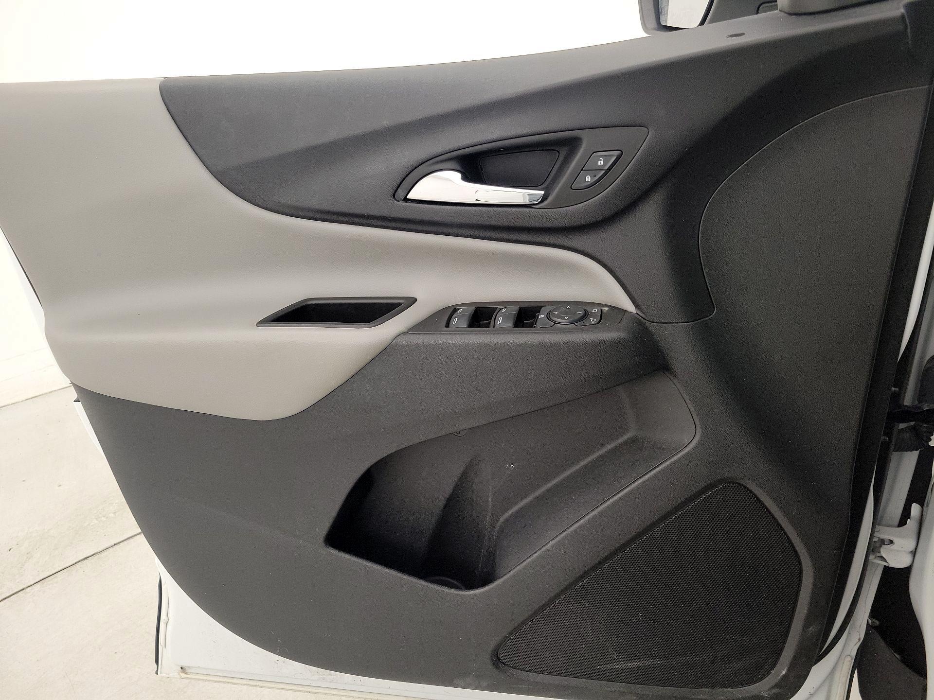 Thumbnail: 2022 Chevrolet Equinox - 12