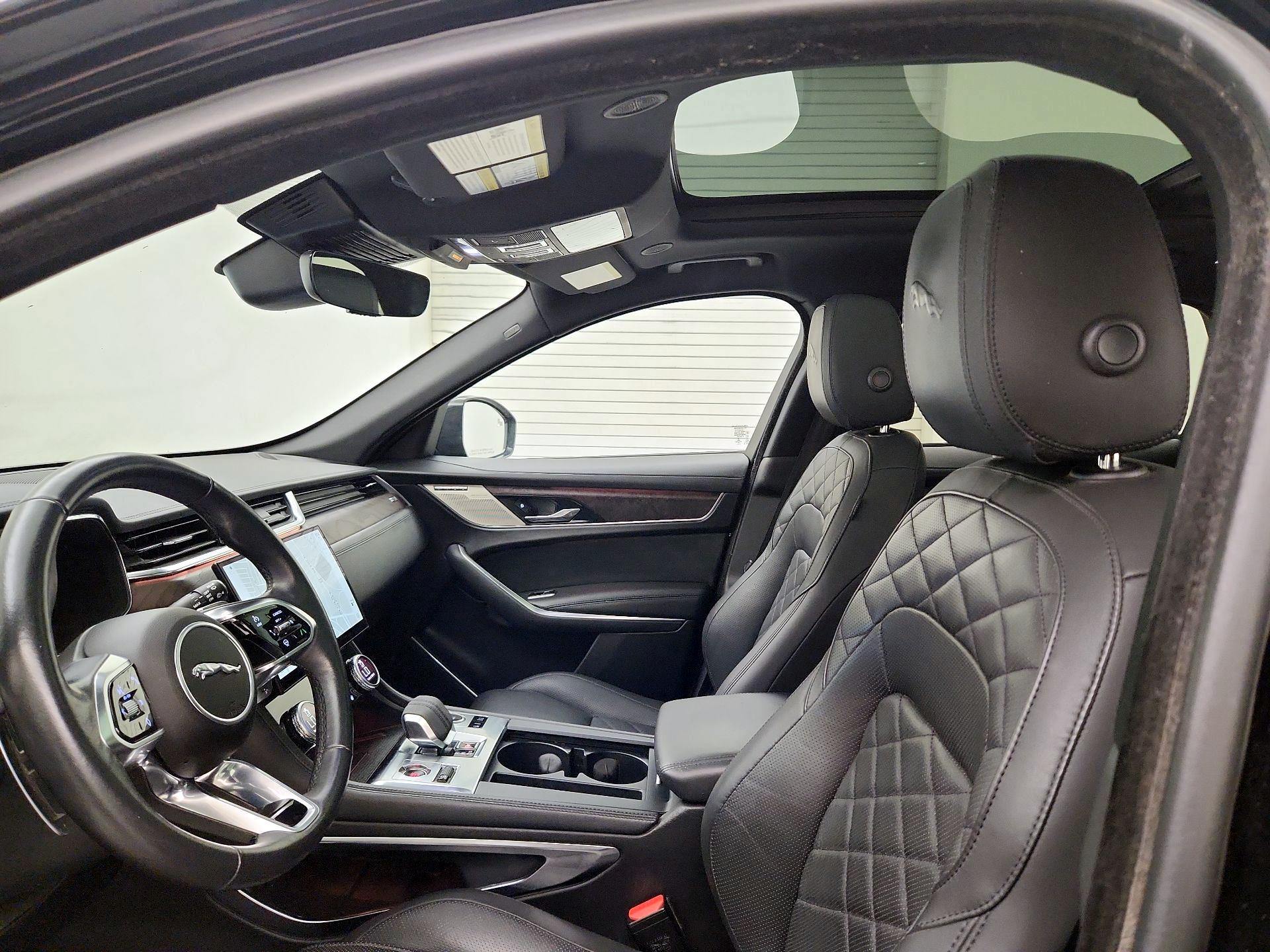 Thumbnail: 2023 Jaguar F-Pace - 20