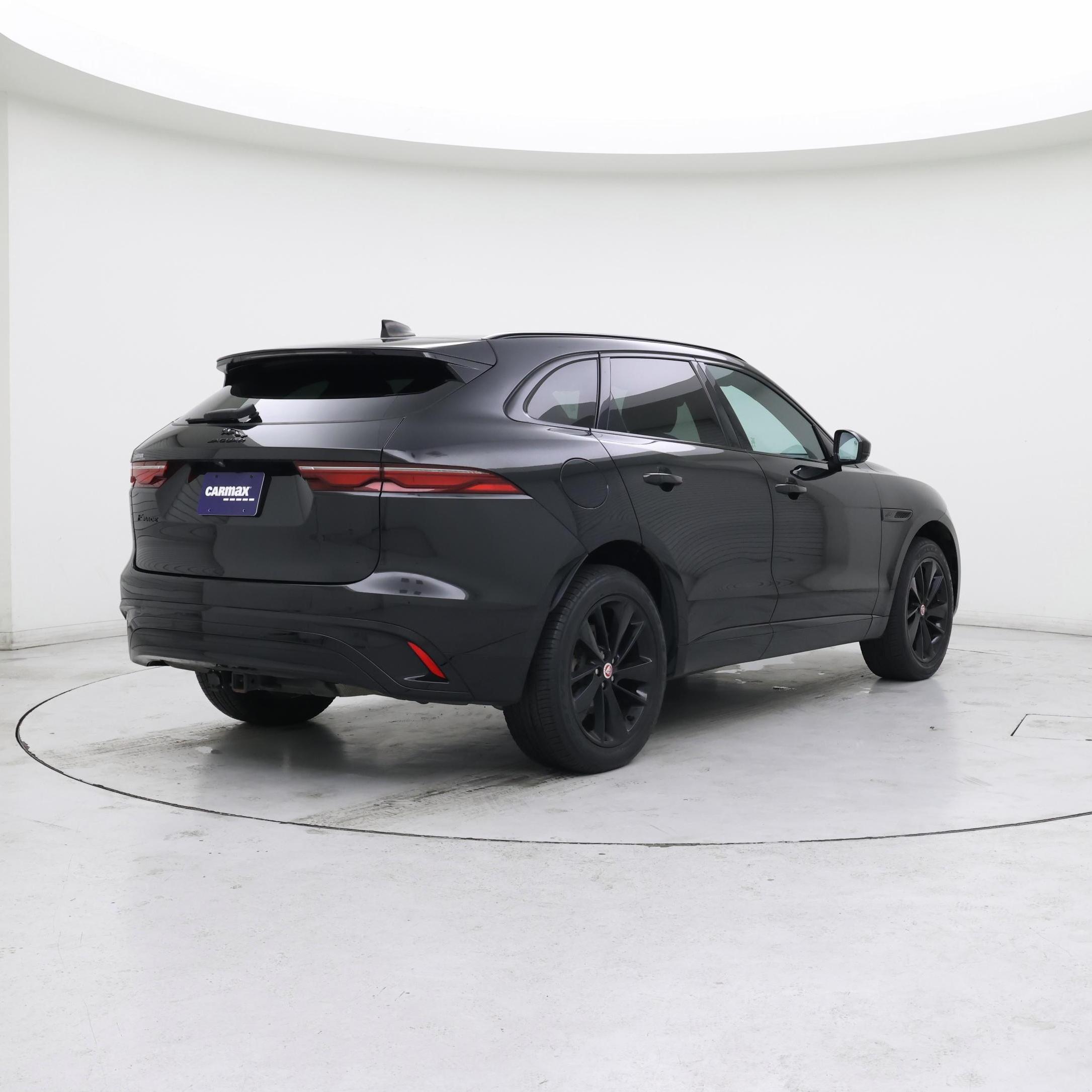 Thumbnail: 2023 Jaguar F-Pace - 8