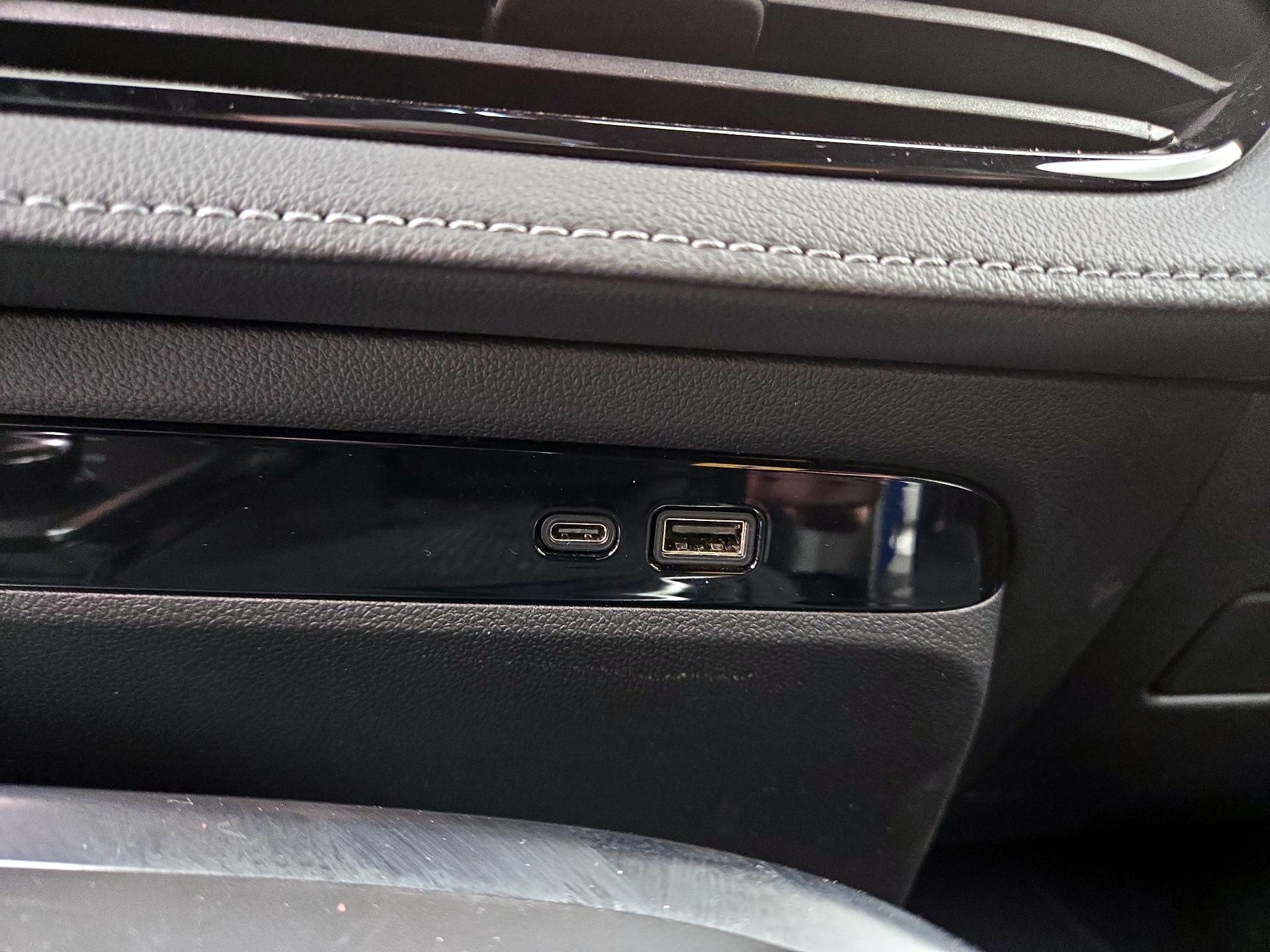 Thumbnail: 2025 Buick Enclave - 18