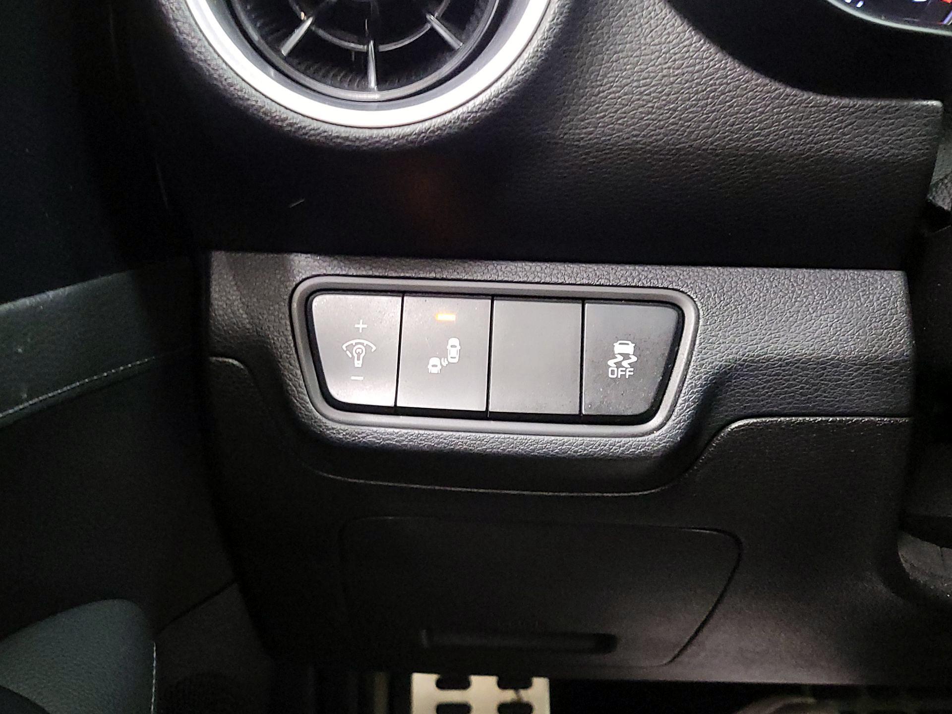 Thumbnail: 2023 Kia Forte - 13