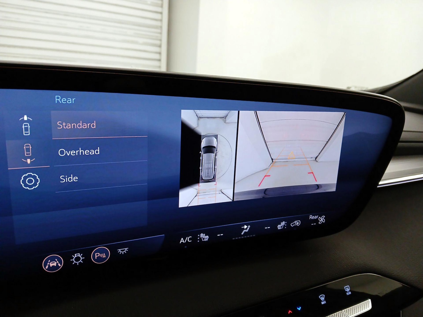 2025 Buick Enclave Preferred - Photo 16