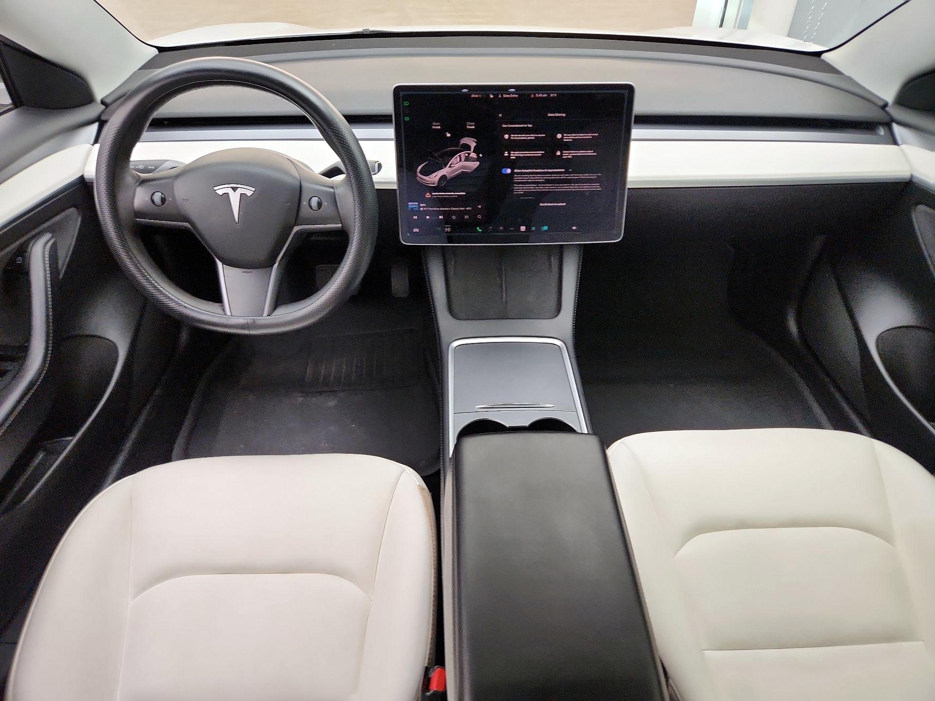 Thumbnail: 2022 Tesla Model 3 - 9