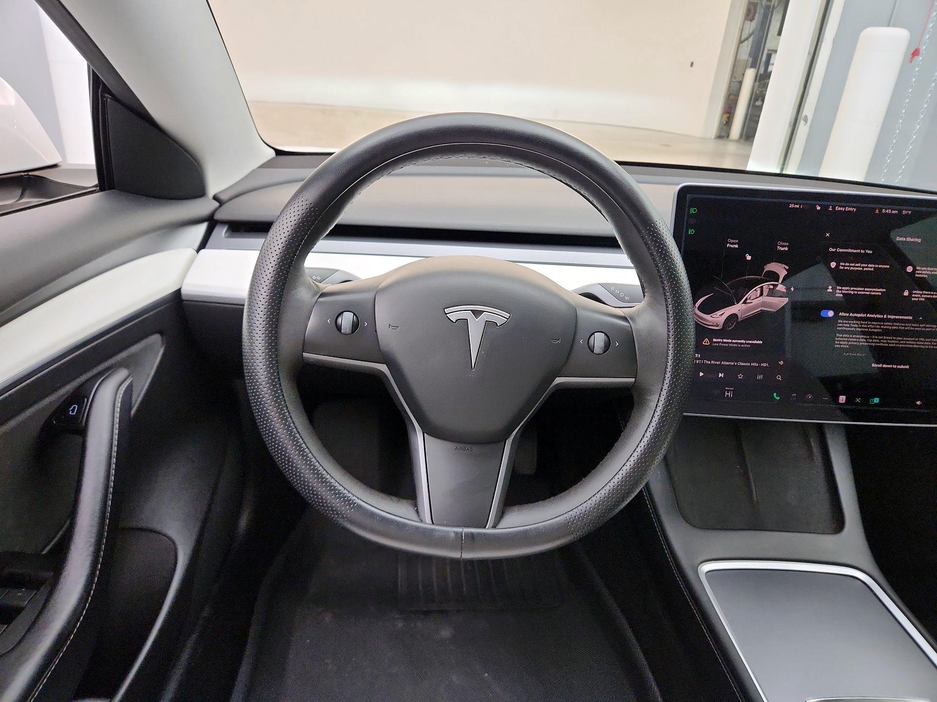 Thumbnail: 2022 Tesla Model 3 - 10