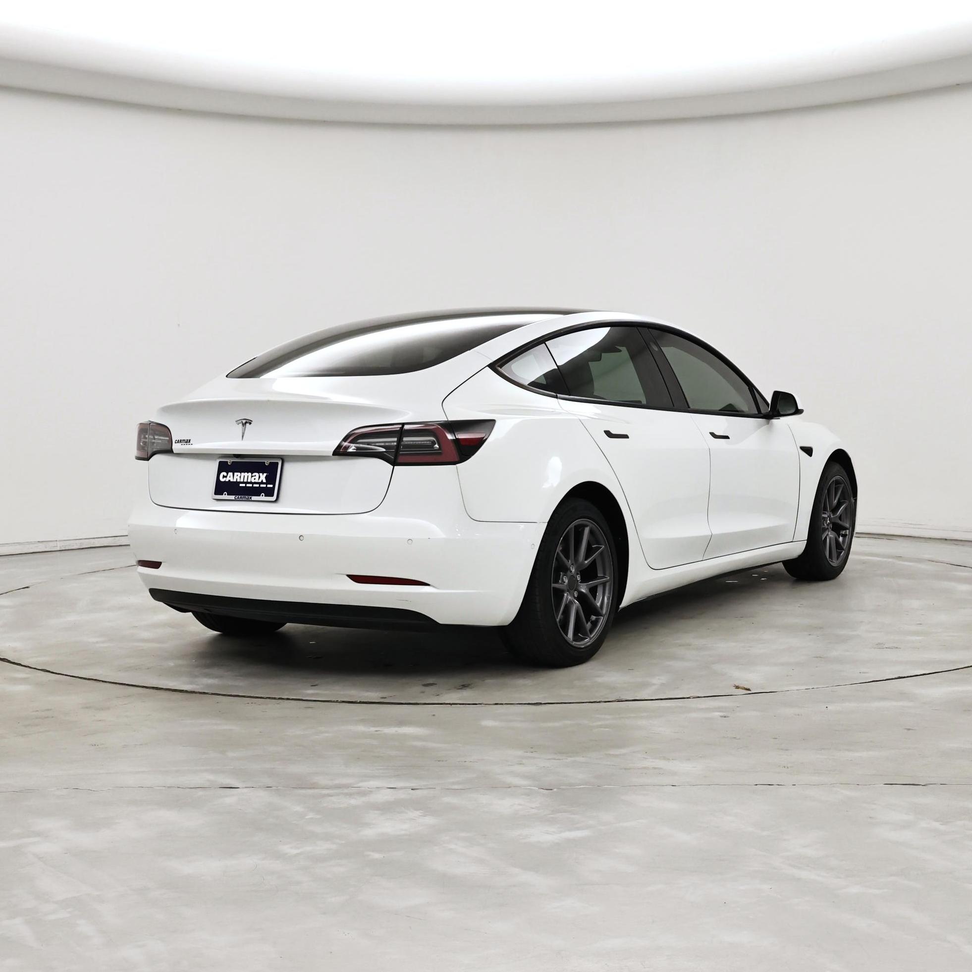 Thumbnail: 2022 Tesla Model 3 - 8