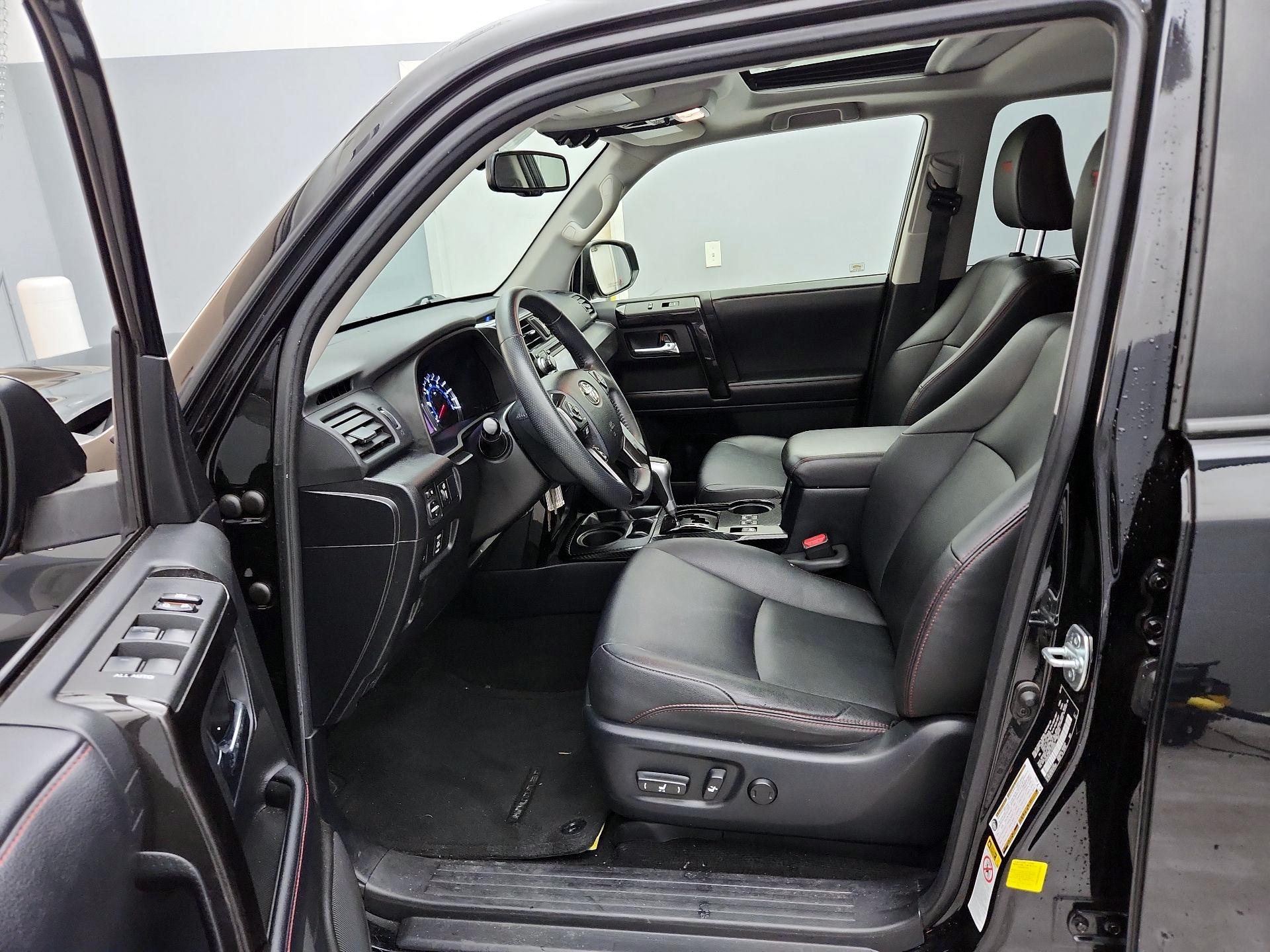 Thumbnail: 2019 Toyota 4Runner - 11