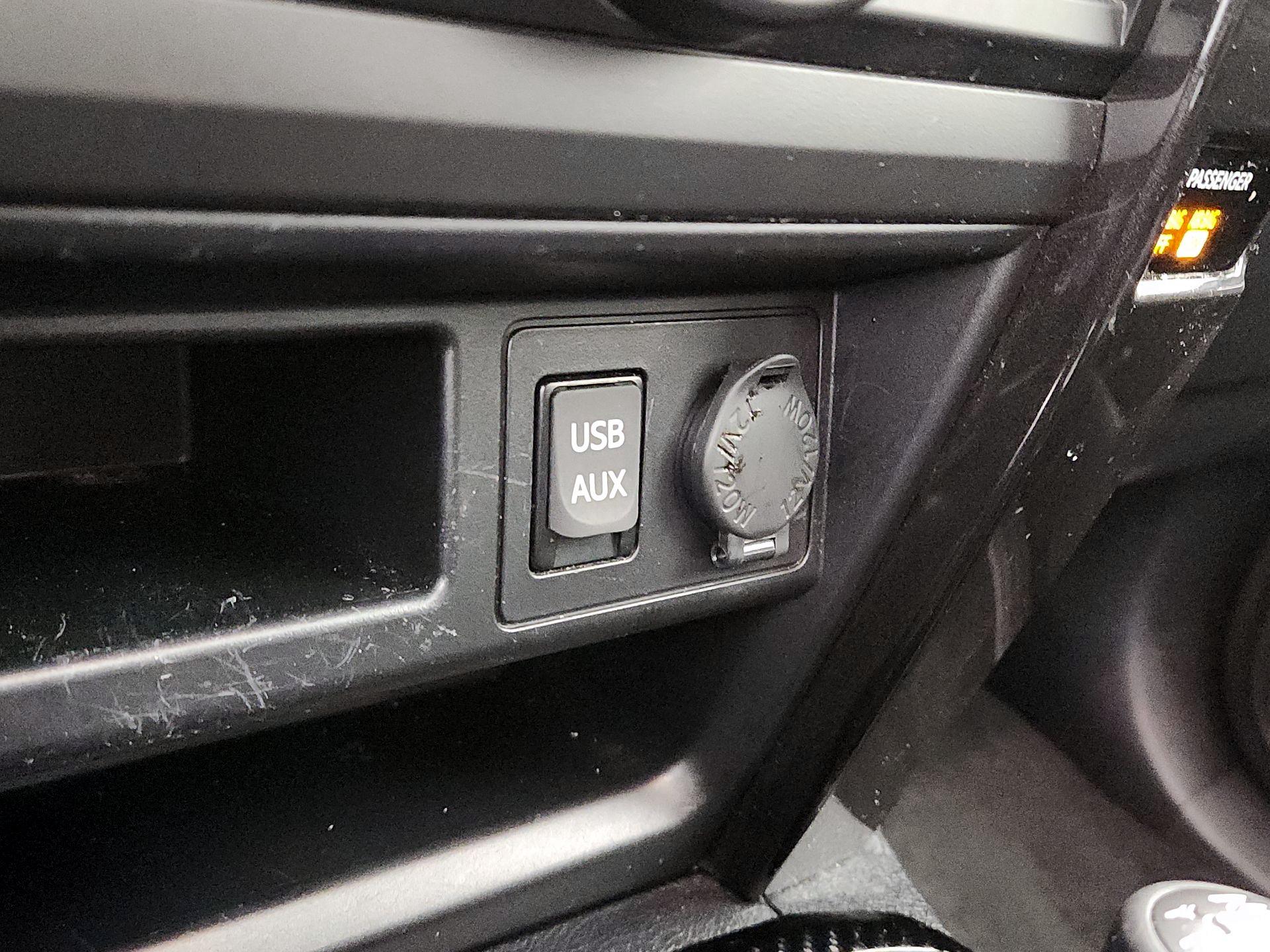 Thumbnail: 2019 Toyota 4Runner - 18