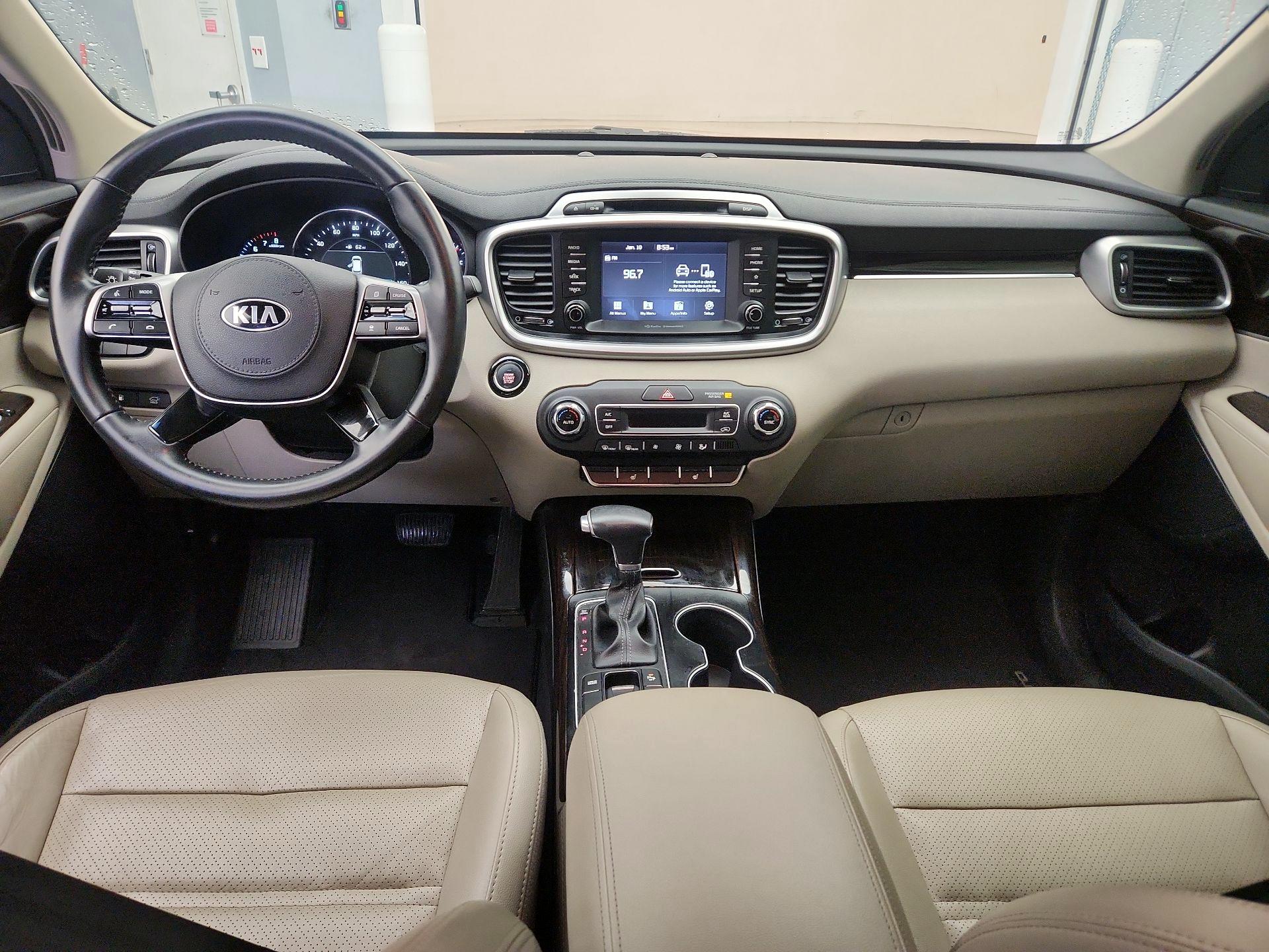 Thumbnail: 2019 Kia Sorento - 9