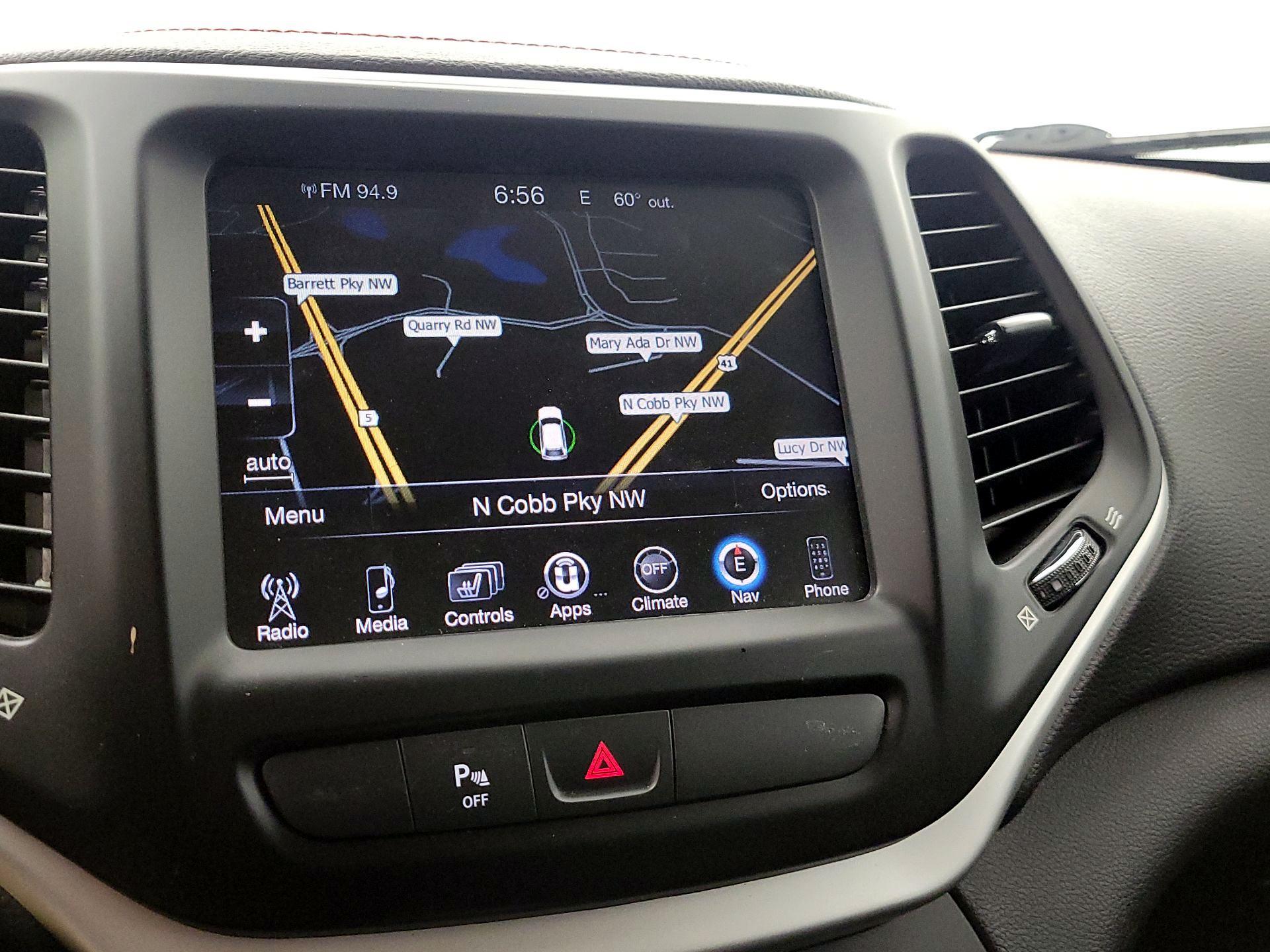 Thumbnail: 2015 Jeep Cherokee - 14