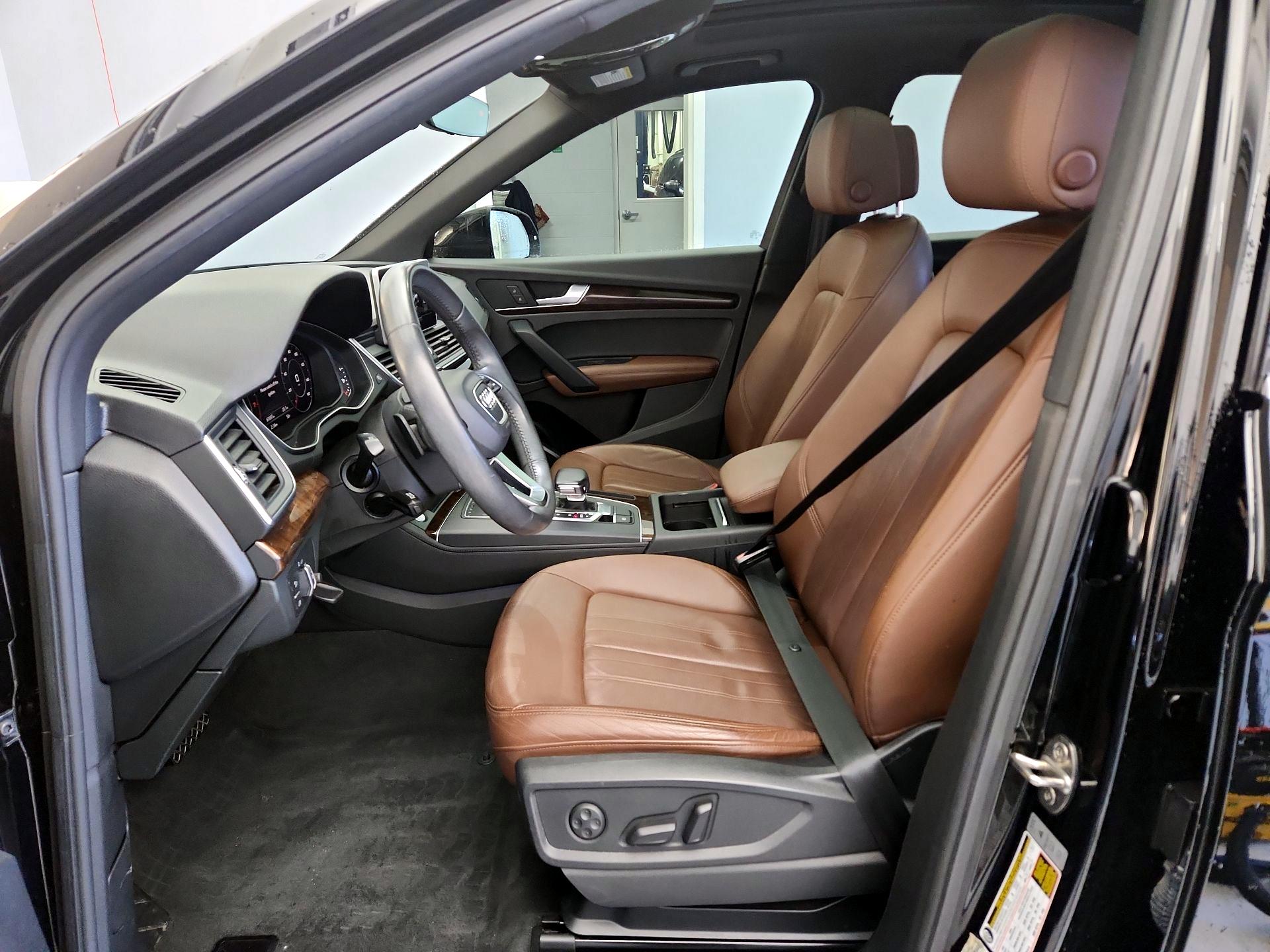 Thumbnail: 2020 Audi Q5 - 11