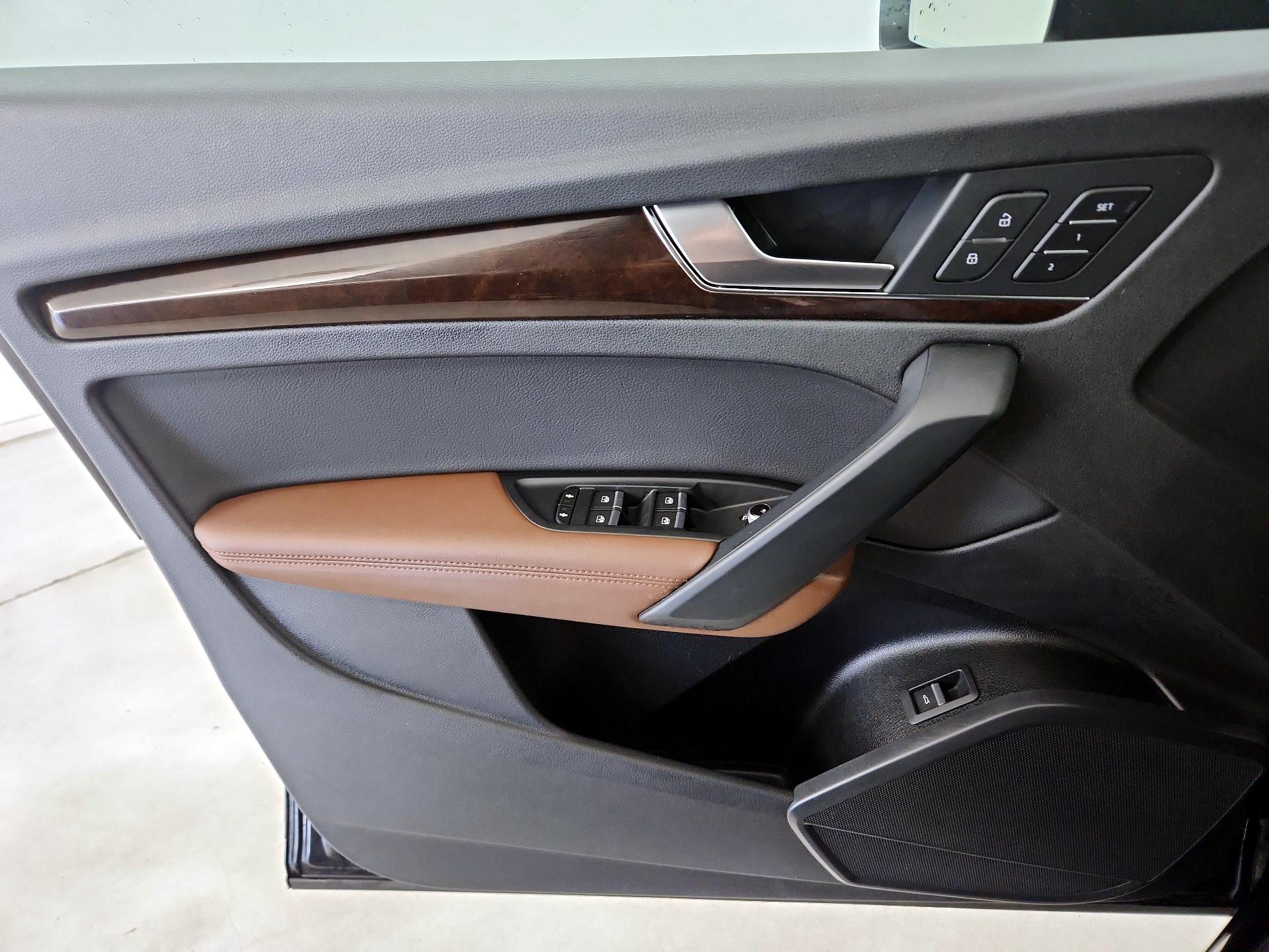 Thumbnail: 2020 Audi Q5 - 12