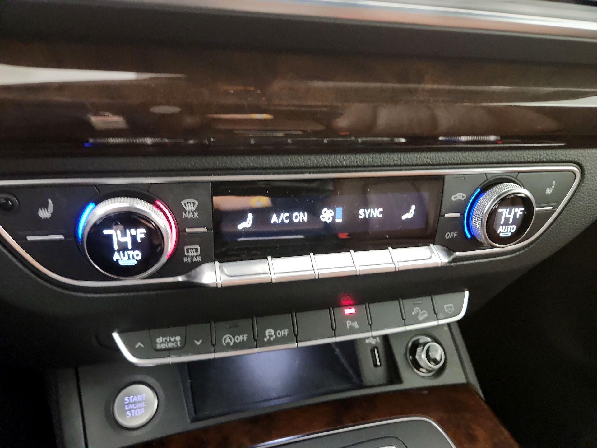 Thumbnail: 2020 Audi Q5 - 17