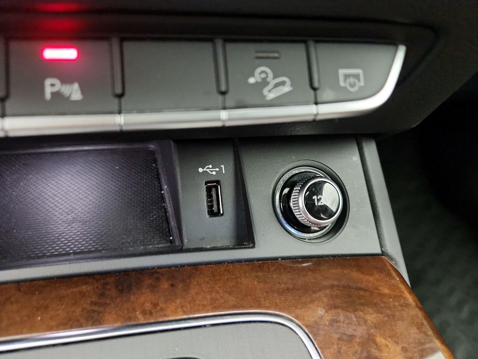 Thumbnail: 2020 Audi Q5 - 19