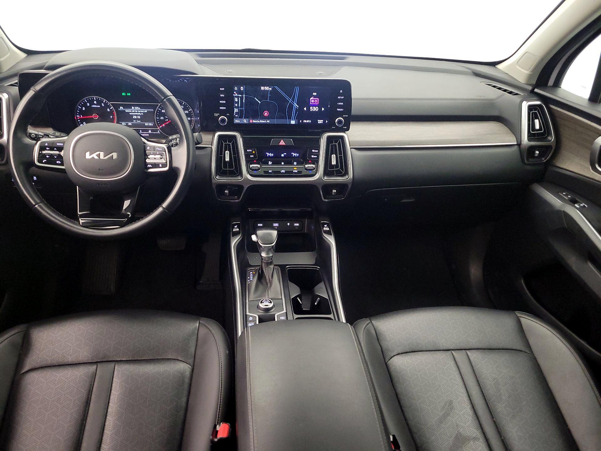 Thumbnail: 2022 Kia Sorento - 9