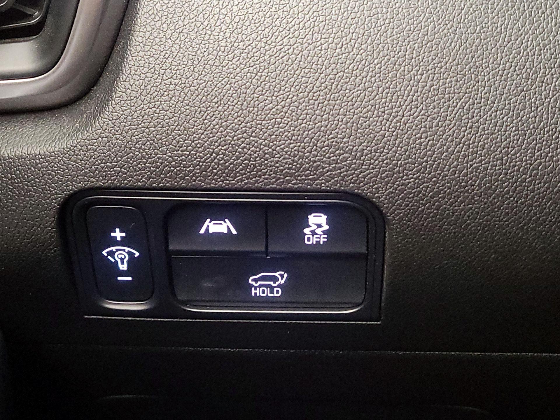 Thumbnail: 2022 Kia Sorento - 13