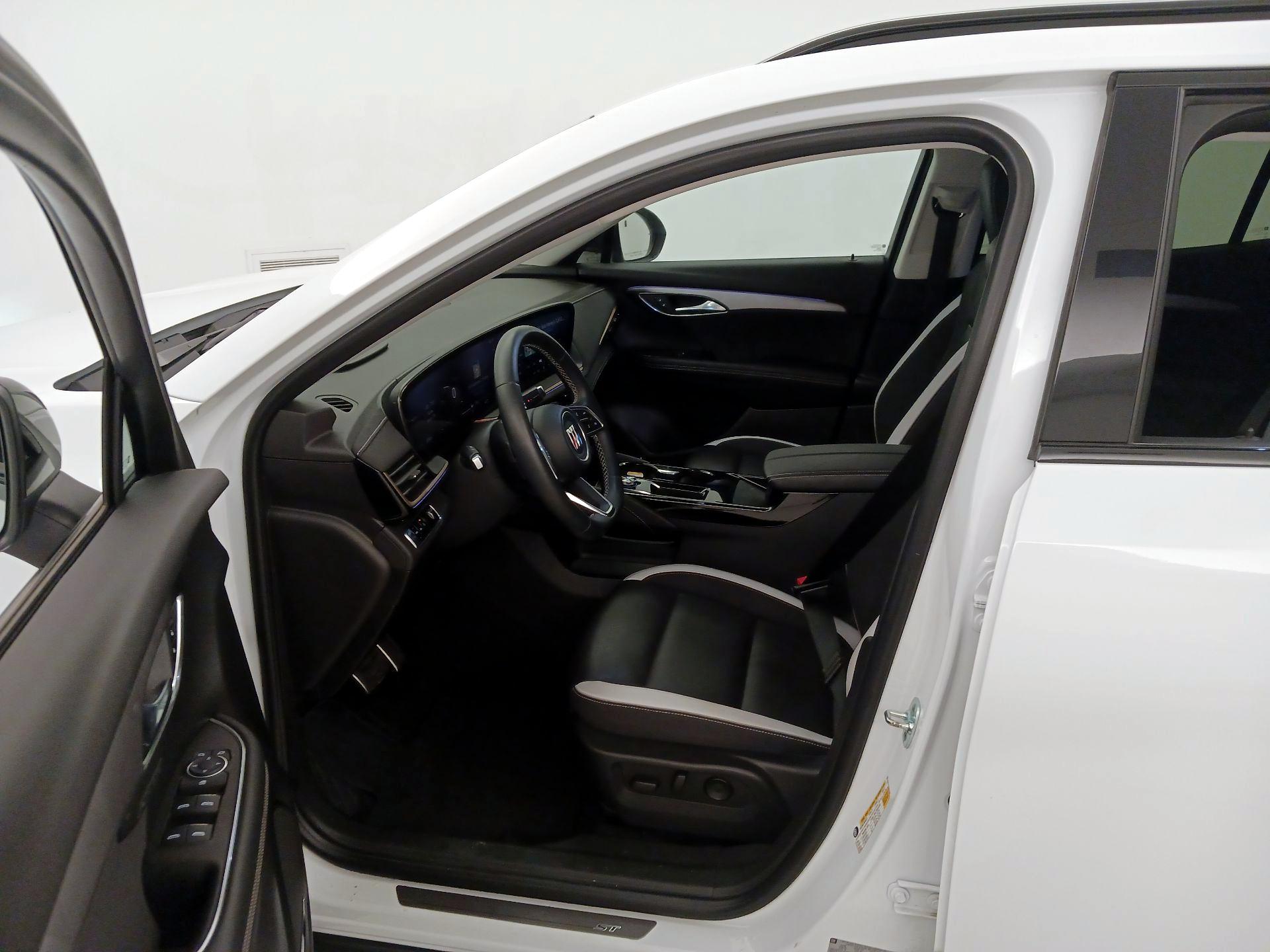 Thumbnail: 2025 Buick Envision - 11