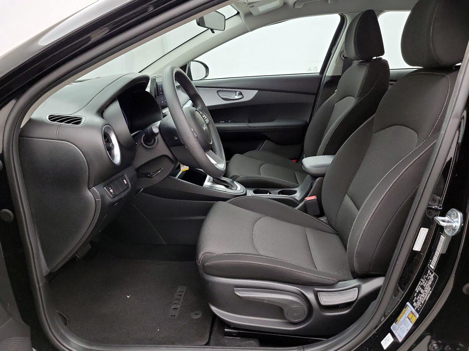 Thumbnail: 2023 Kia Forte - 11