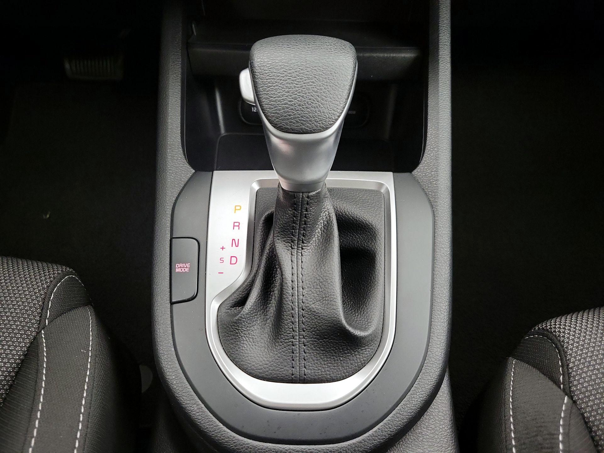 Thumbnail: 2023 Kia Forte - 17