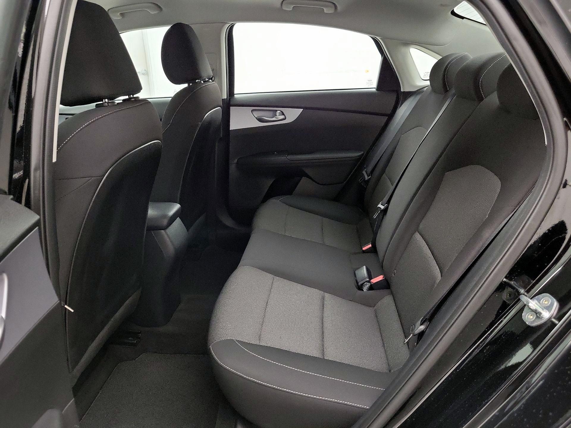 Thumbnail: 2023 Kia Forte - 19