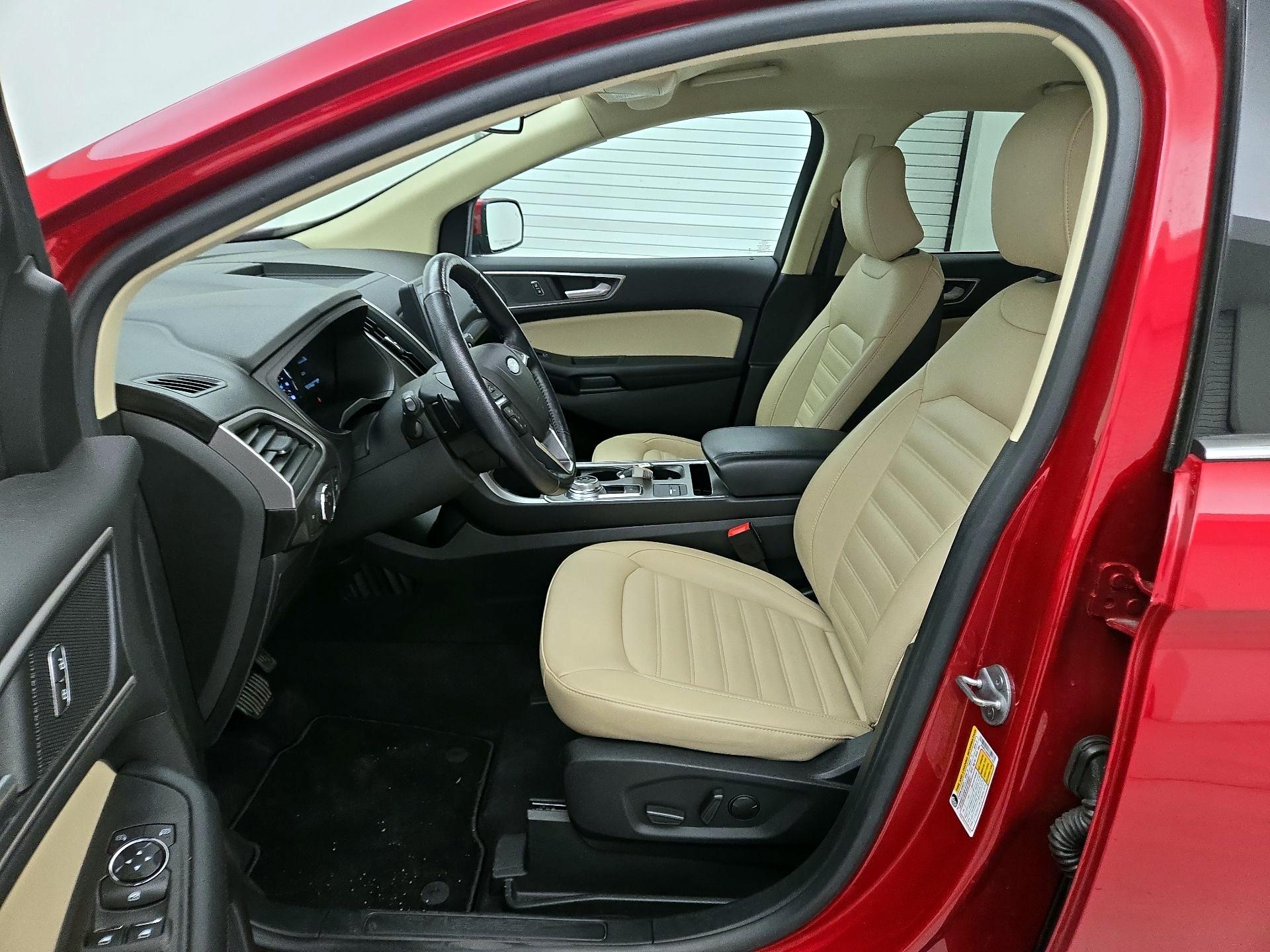 Thumbnail: 2022 Ford Edge - 11