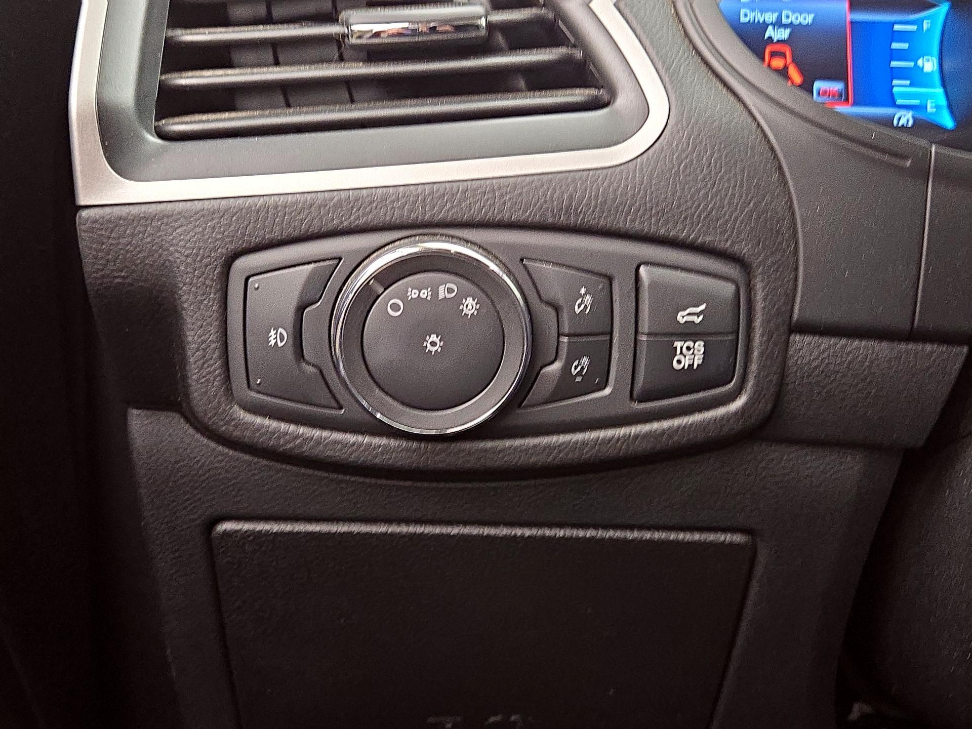 Thumbnail: 2022 Ford Edge - 13