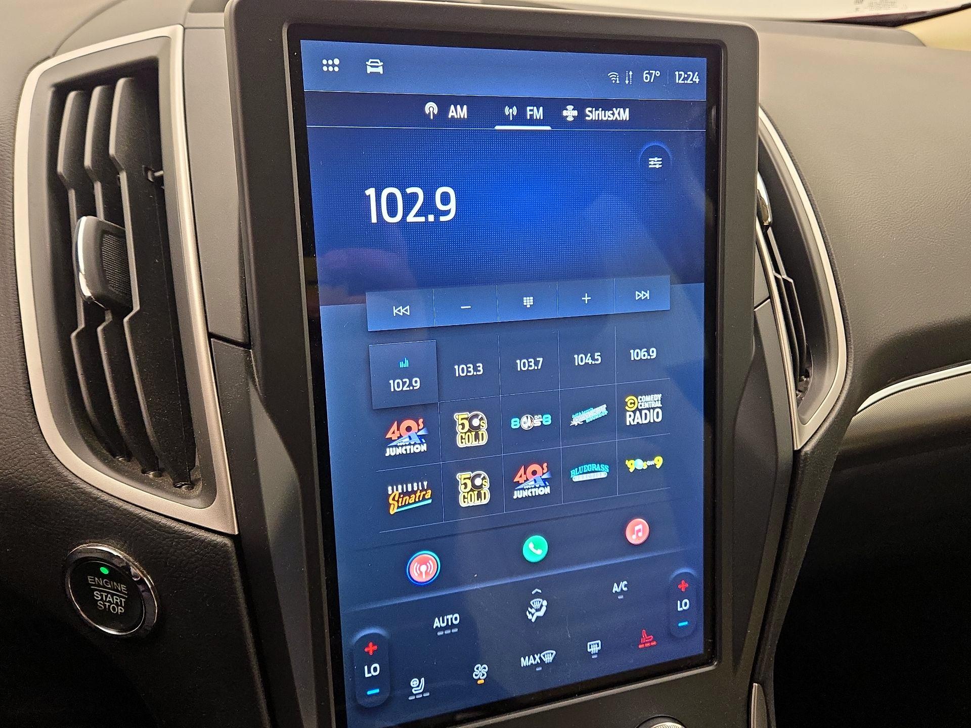 Thumbnail: 2022 Ford Edge - 15