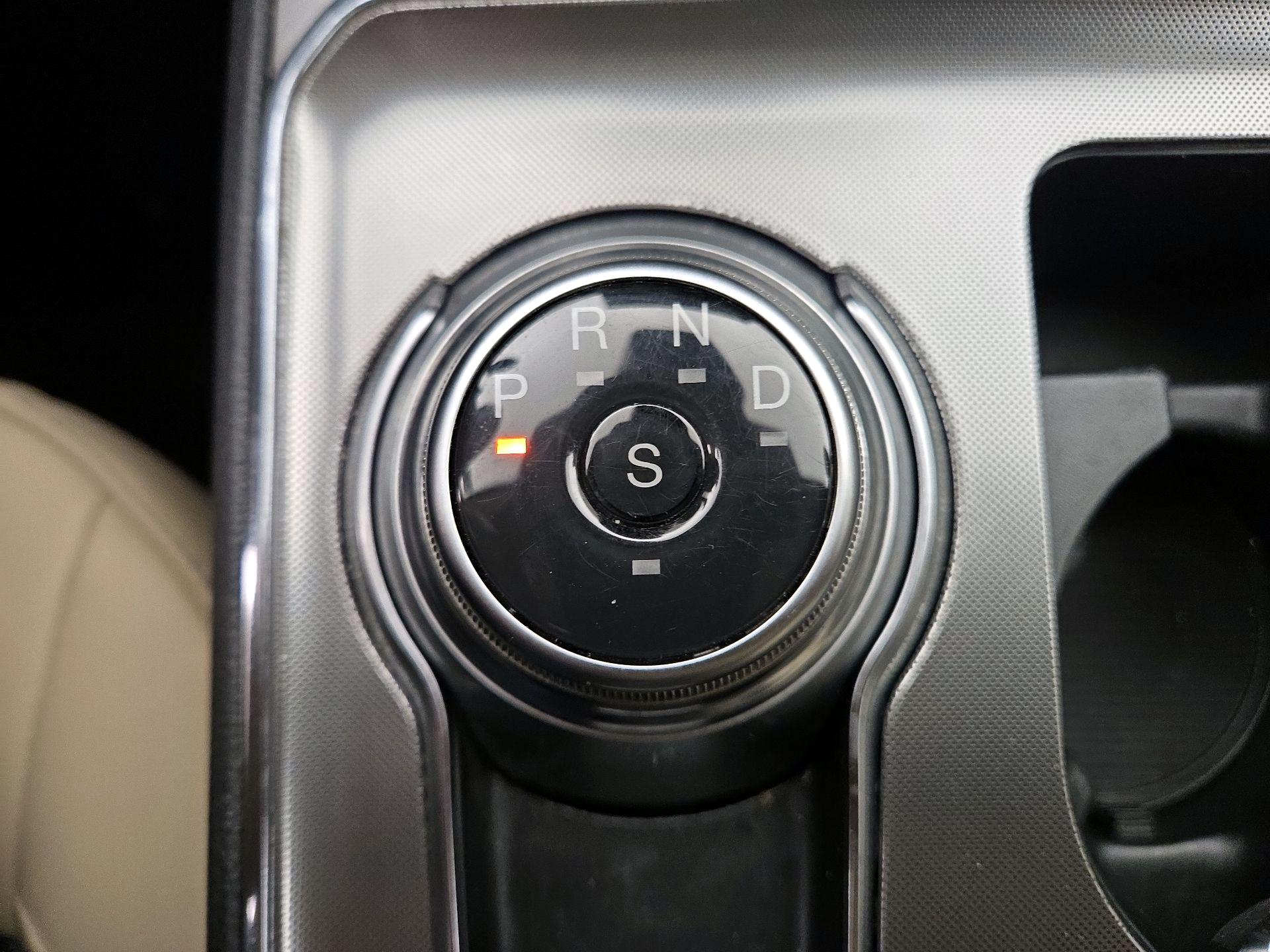 Thumbnail: 2022 Ford Edge - 17