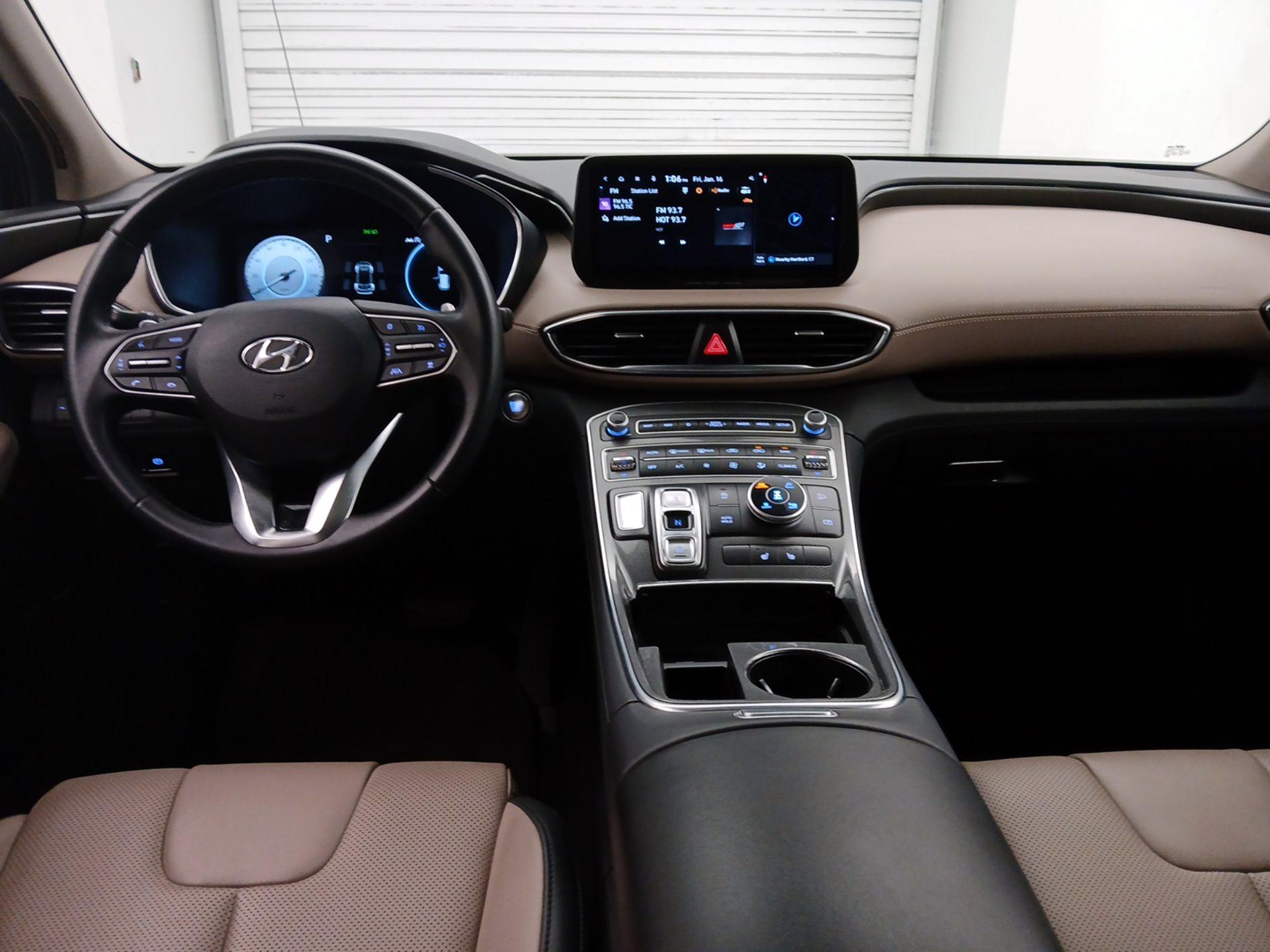 Thumbnail: 2023 Hyundai Santa Fe - 9