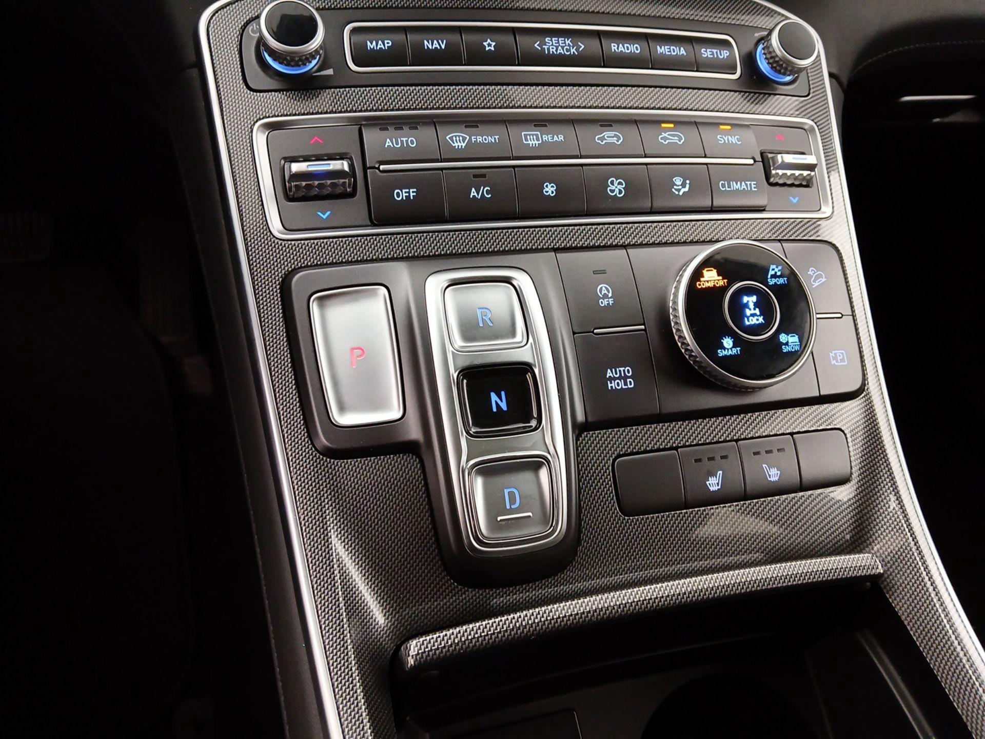 Thumbnail: 2023 Hyundai Santa Fe - 17