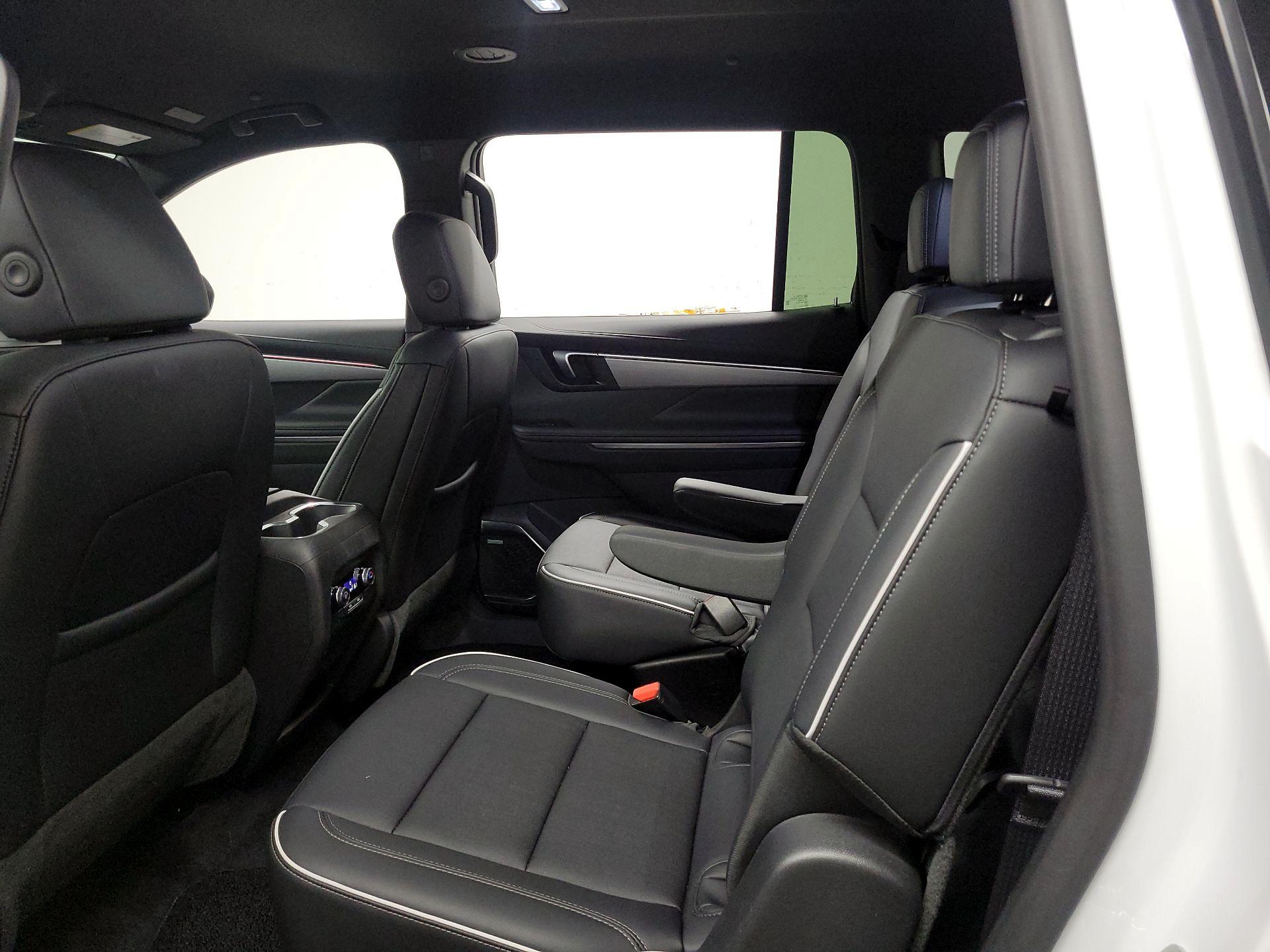 Thumbnail: 2025 Buick Enclave - 15