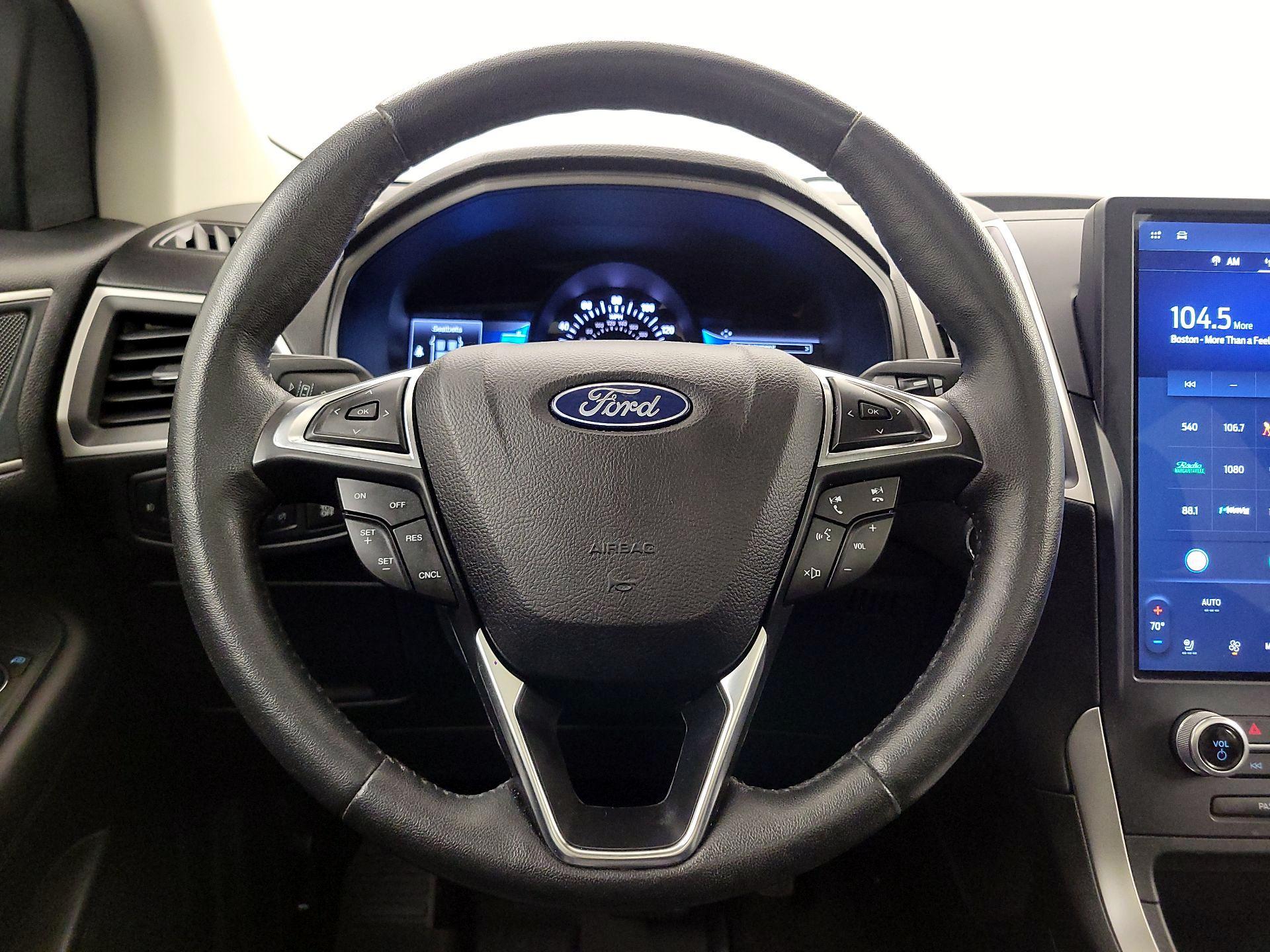 Thumbnail: 2022 Ford Edge - 10