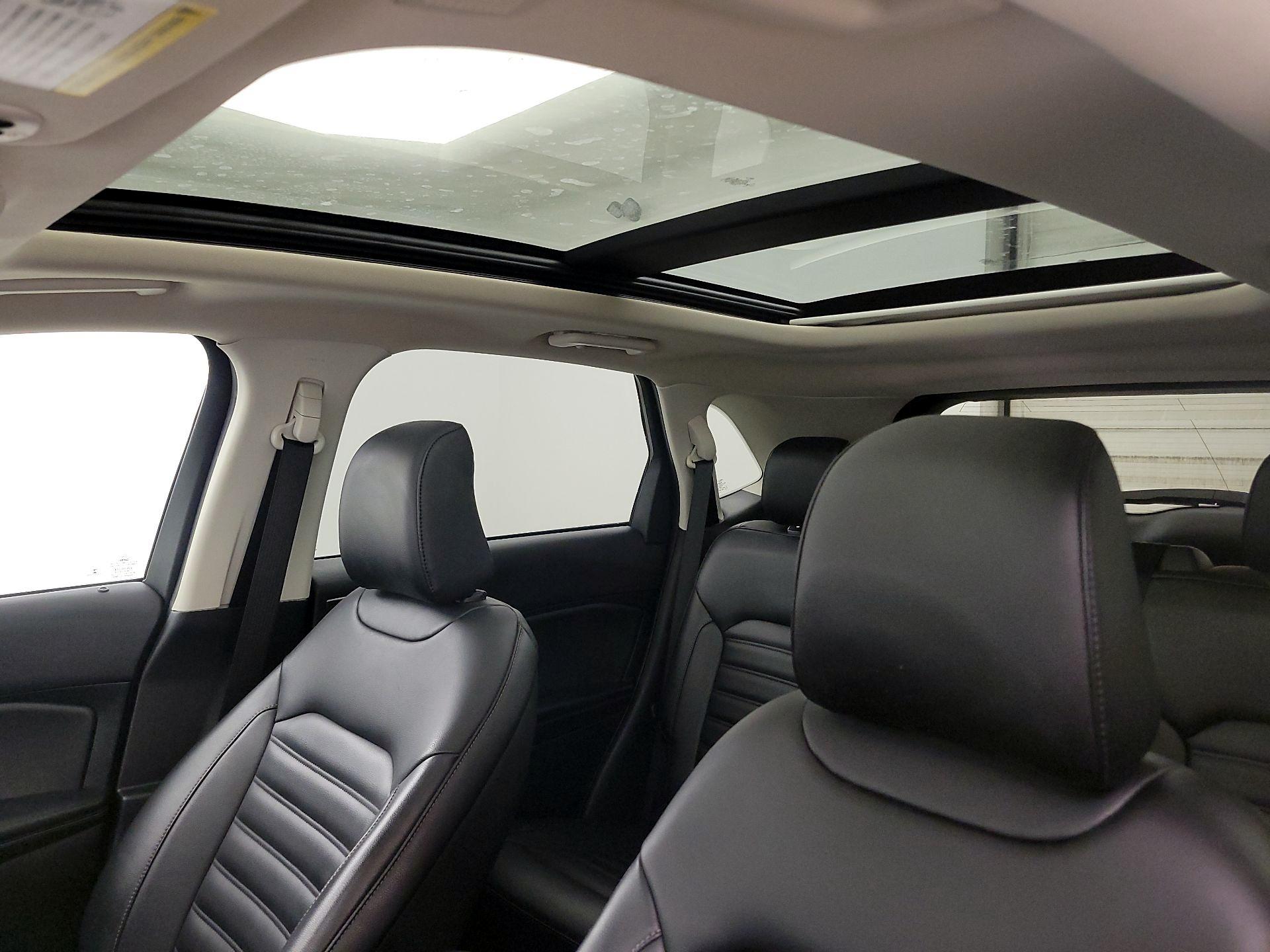 Thumbnail: 2022 Ford Edge - 19