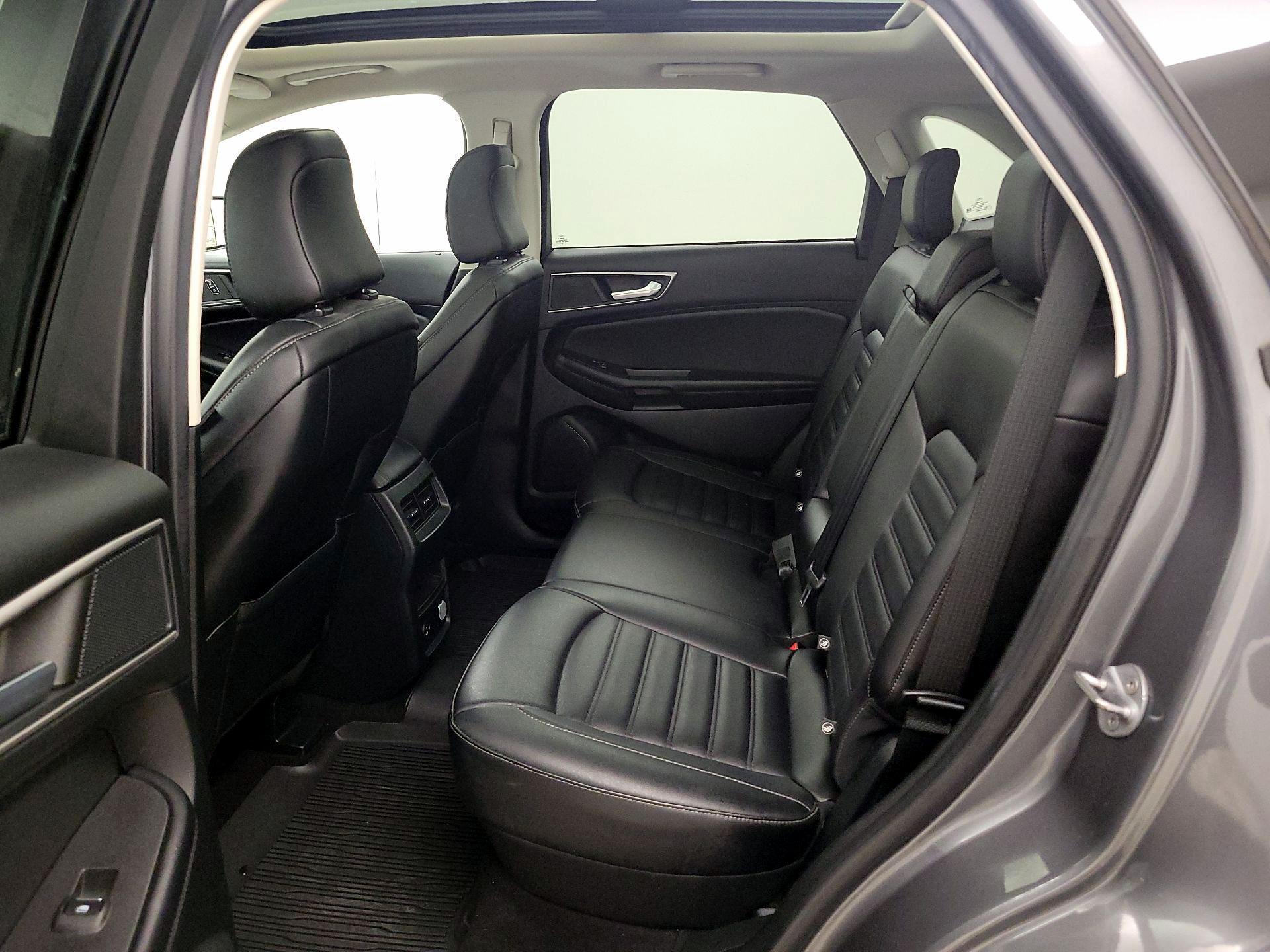 Thumbnail: 2022 Ford Edge - 20