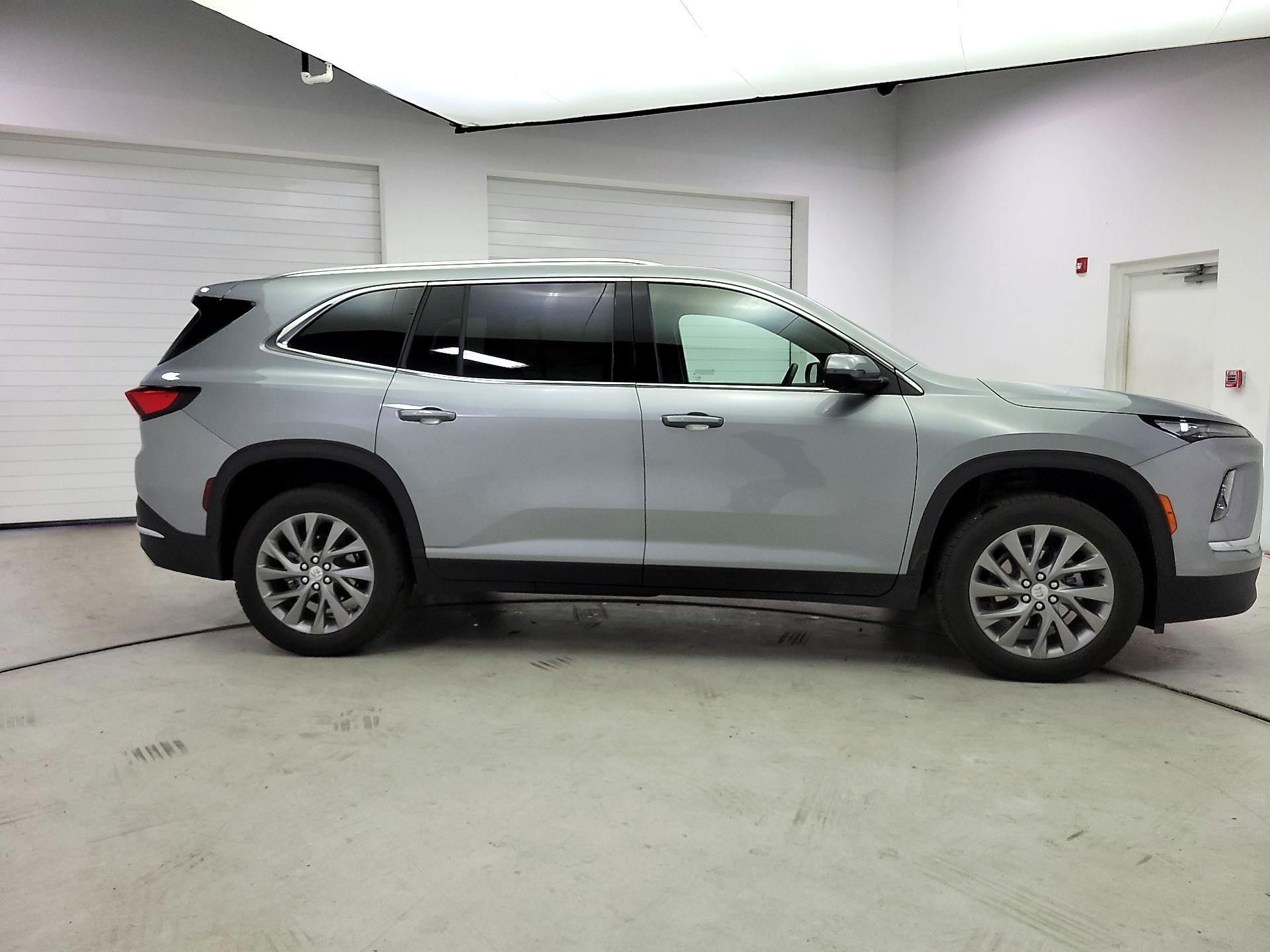 Thumbnail: 2025 Buick Enclave - 4