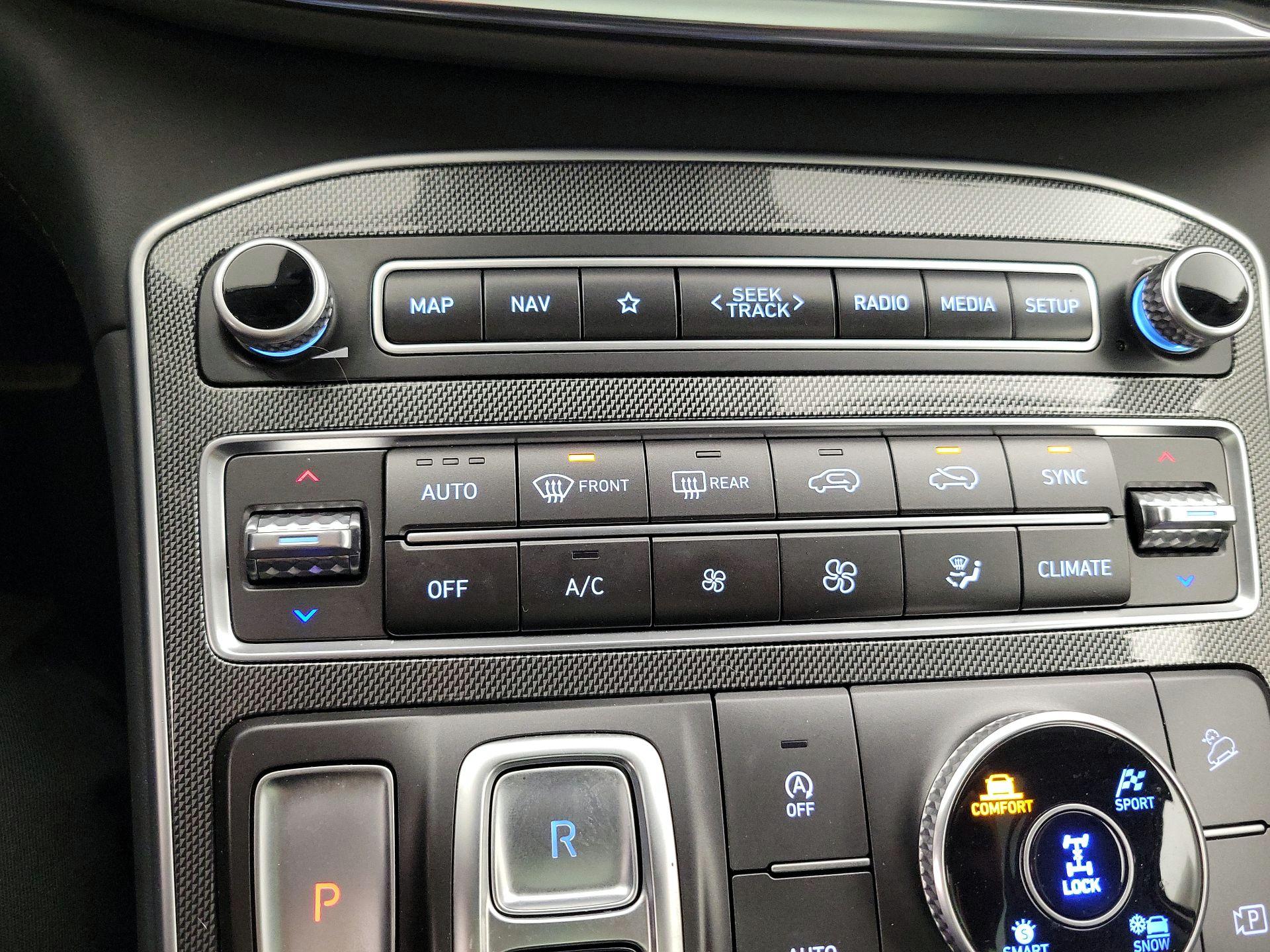 Thumbnail: 2023 Hyundai Santa Fe - 17